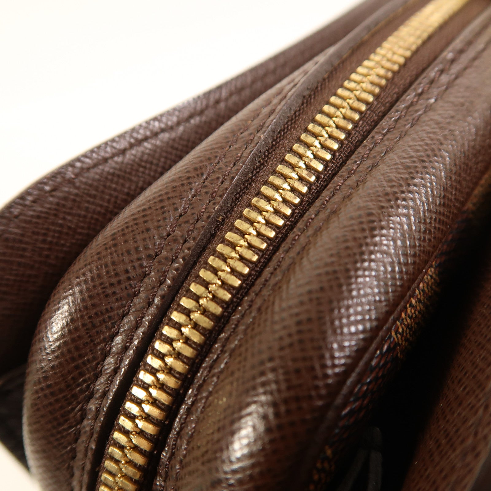 LOUIS VUITTON Damier Triana金扣手挽袋