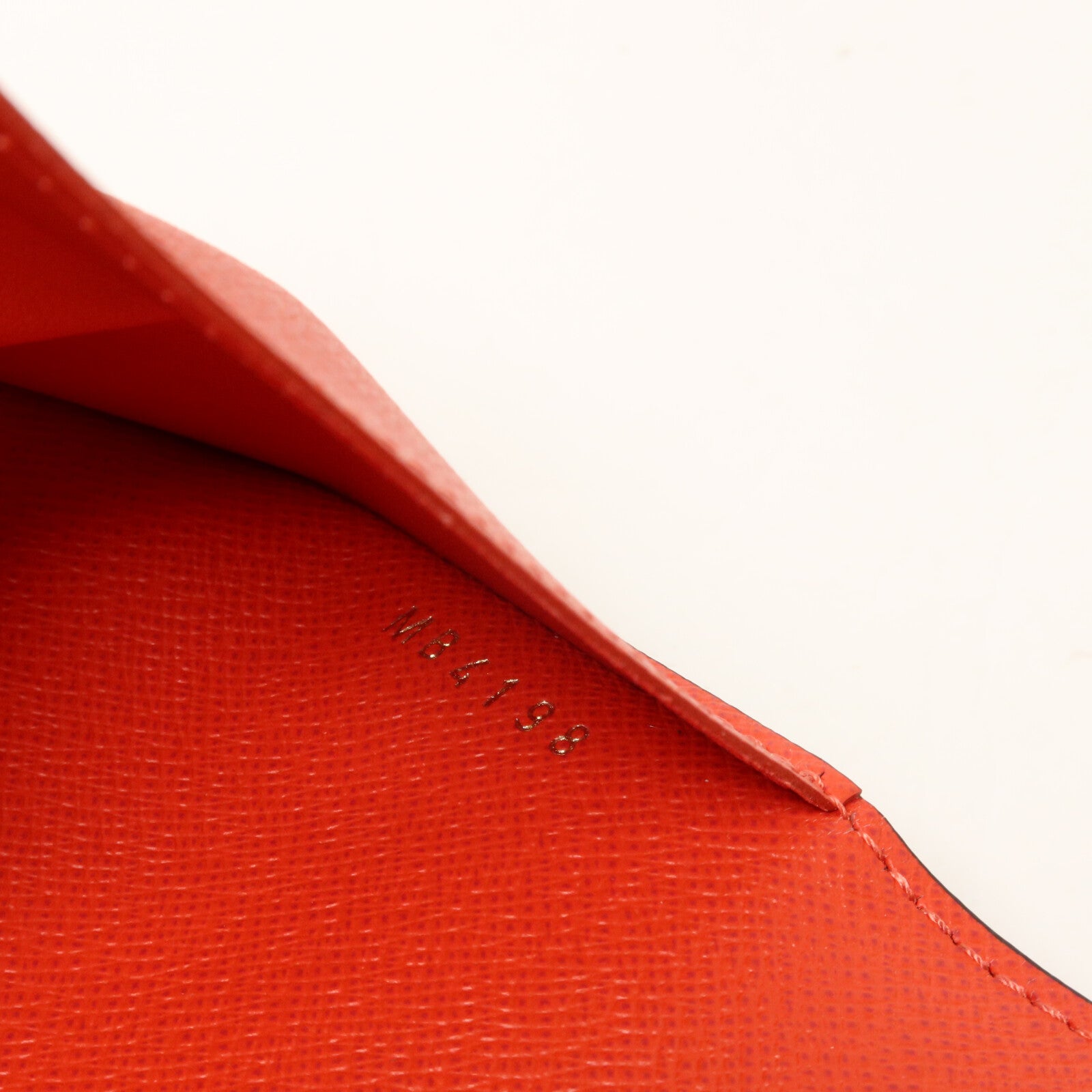 LOUIS VUITTON Monogram Passport Case護照套
