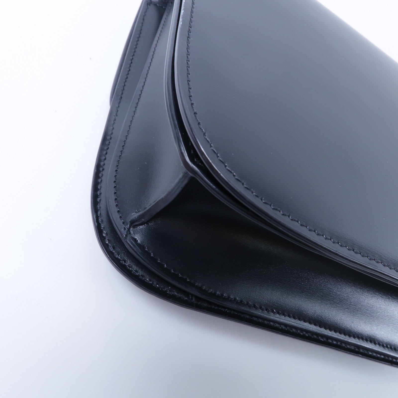 CELINE 牛皮皮革Classic Box Medium肩背袋