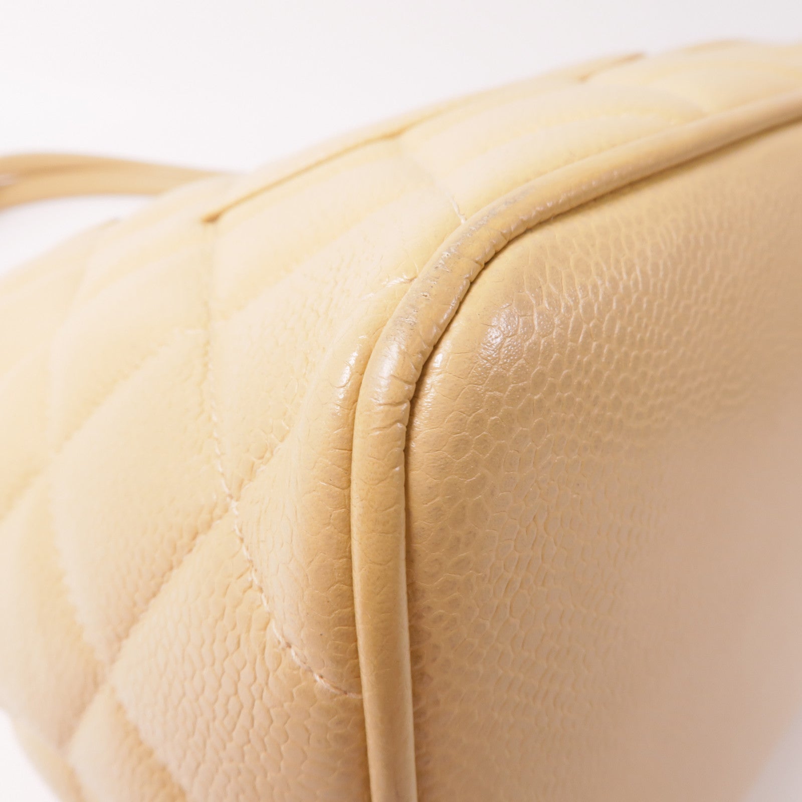 CHANEL 牛皮皮革Medallion金扣手挽袋