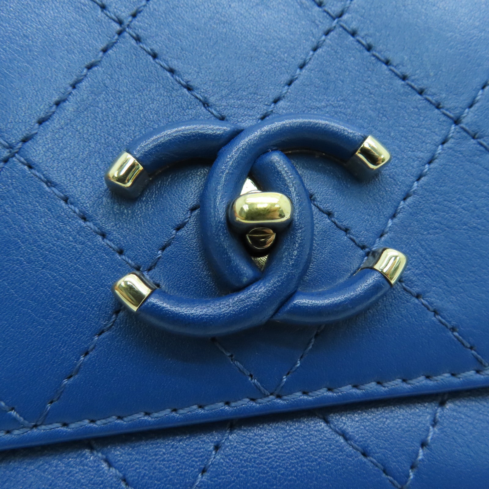 CHANEL 菱格牛皮皮革Chain Shoulder鏈帶肩背袋金扣藍色