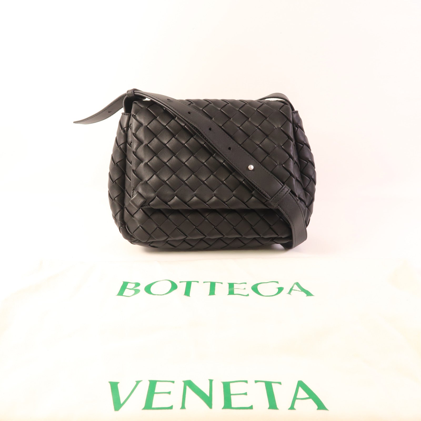 BOTTEGA VENETA 牛皮皮革Cobble Small肩背袋