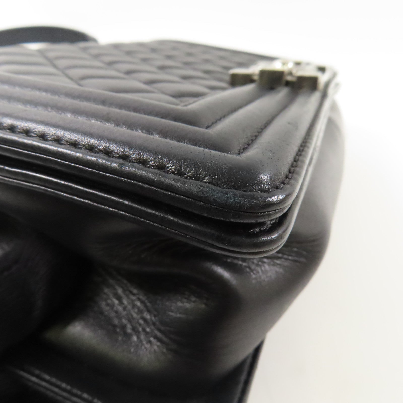 CHANEL 羊皮皮革Boy 25 Shoulder Bag鏈帶肩背袋