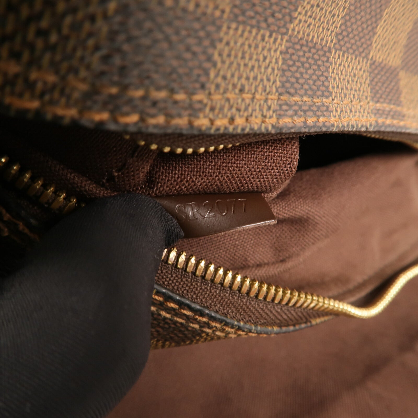 LOUIS VUITTON 【激減優惠】Damier Naviglio金扣肩背袋