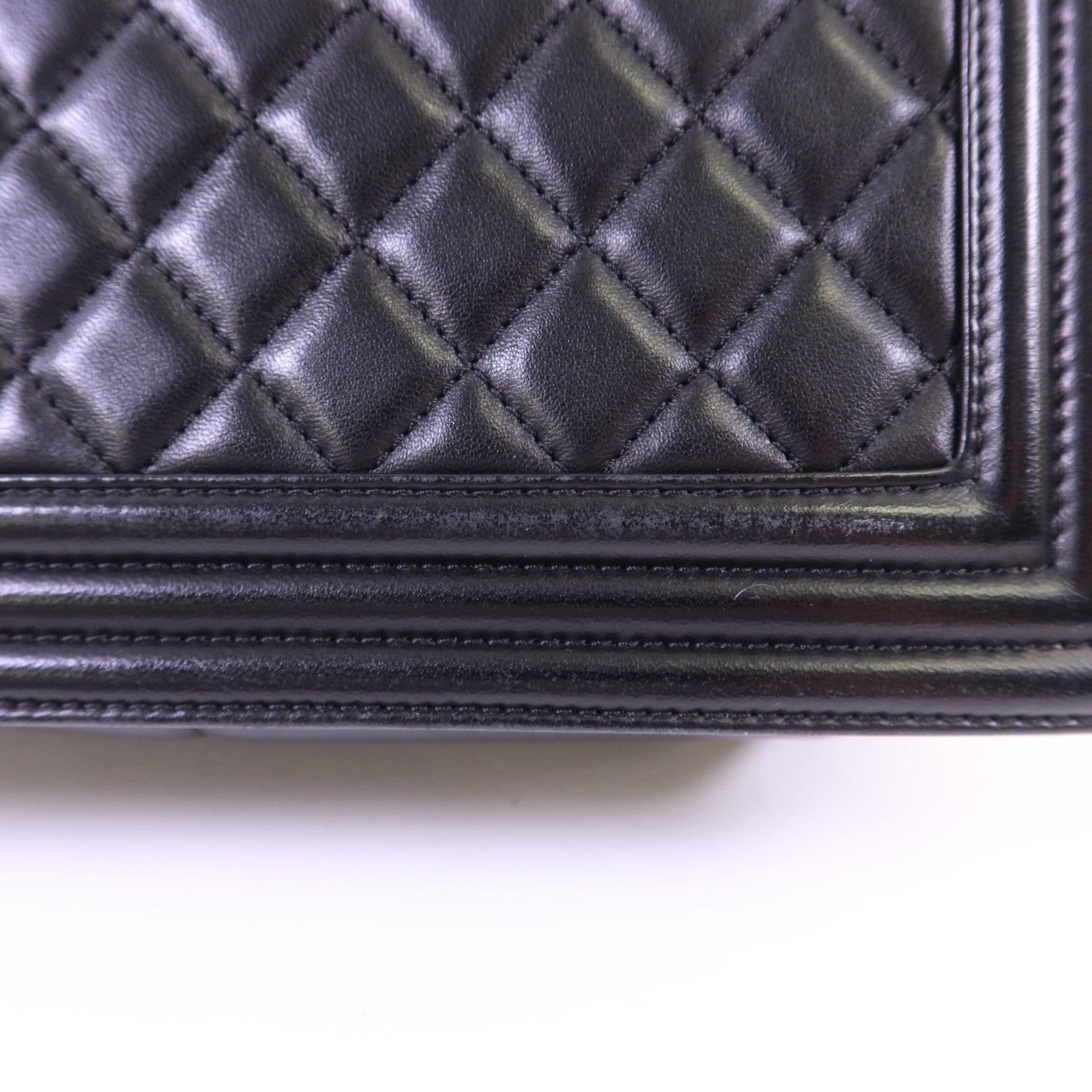 CHANEL 羊皮皮革Boy 25金扣鏈帶肩背袋