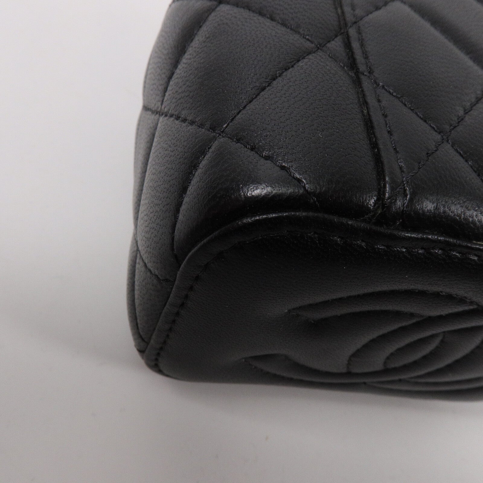 CHANEL 羊皮皮革Mini Vanity Case With Gold Ball鏈帶肩背袋