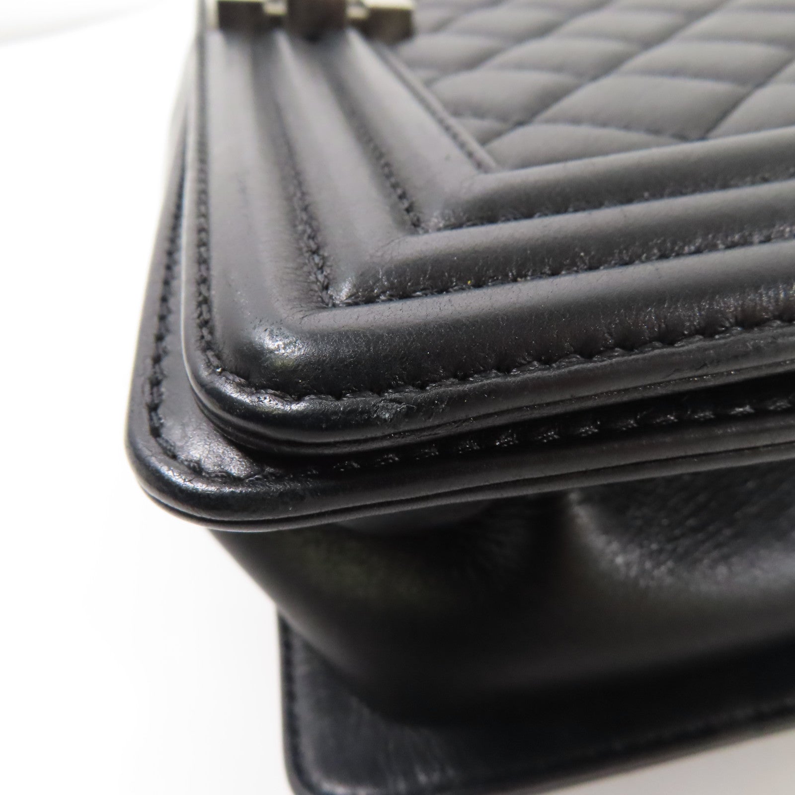 CHANEL 羊皮皮革Boy 25 Shoulder Bag鏈帶肩背袋