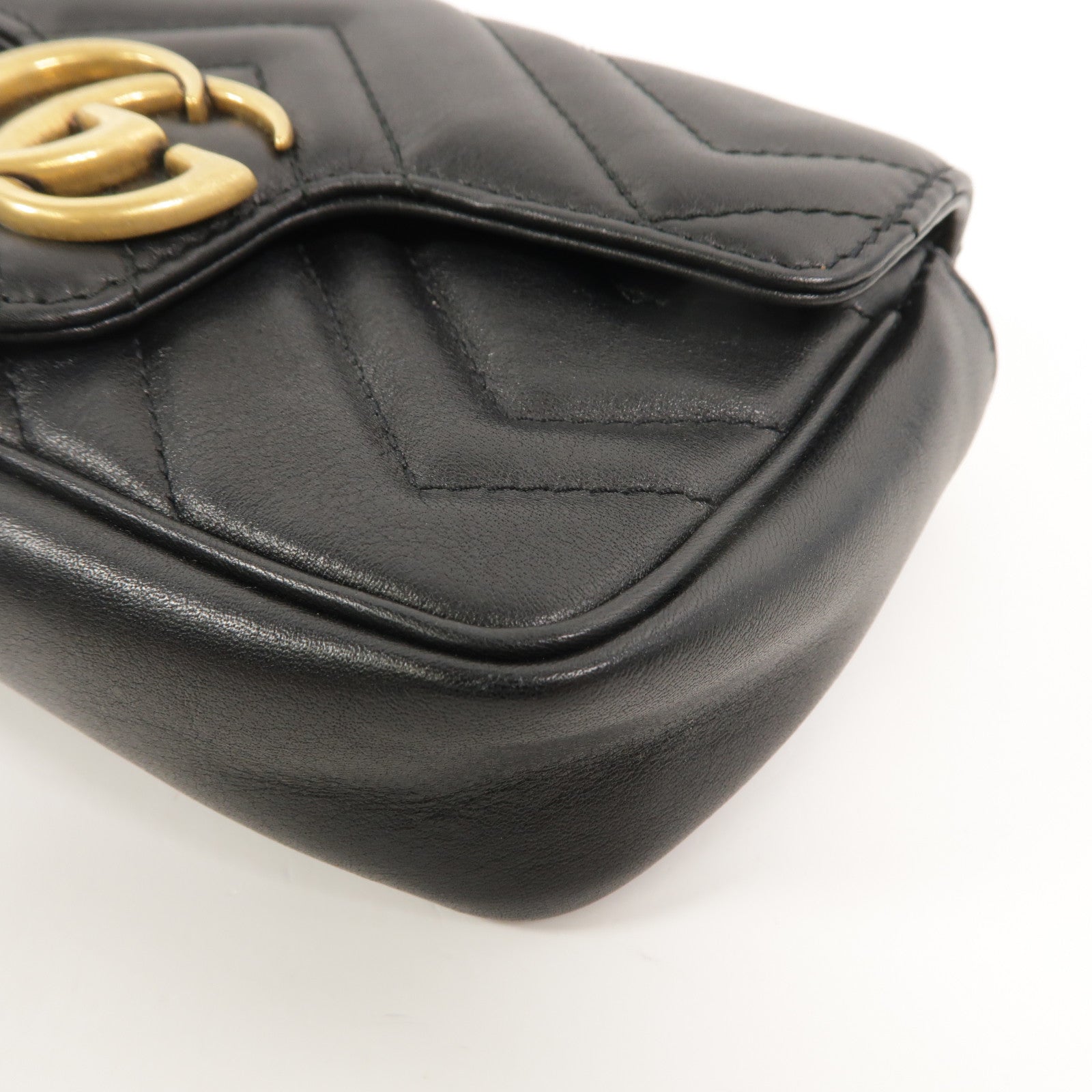 GUCCI 牛皮皮革GG Marmont Super Mini鏈帶肩背袋