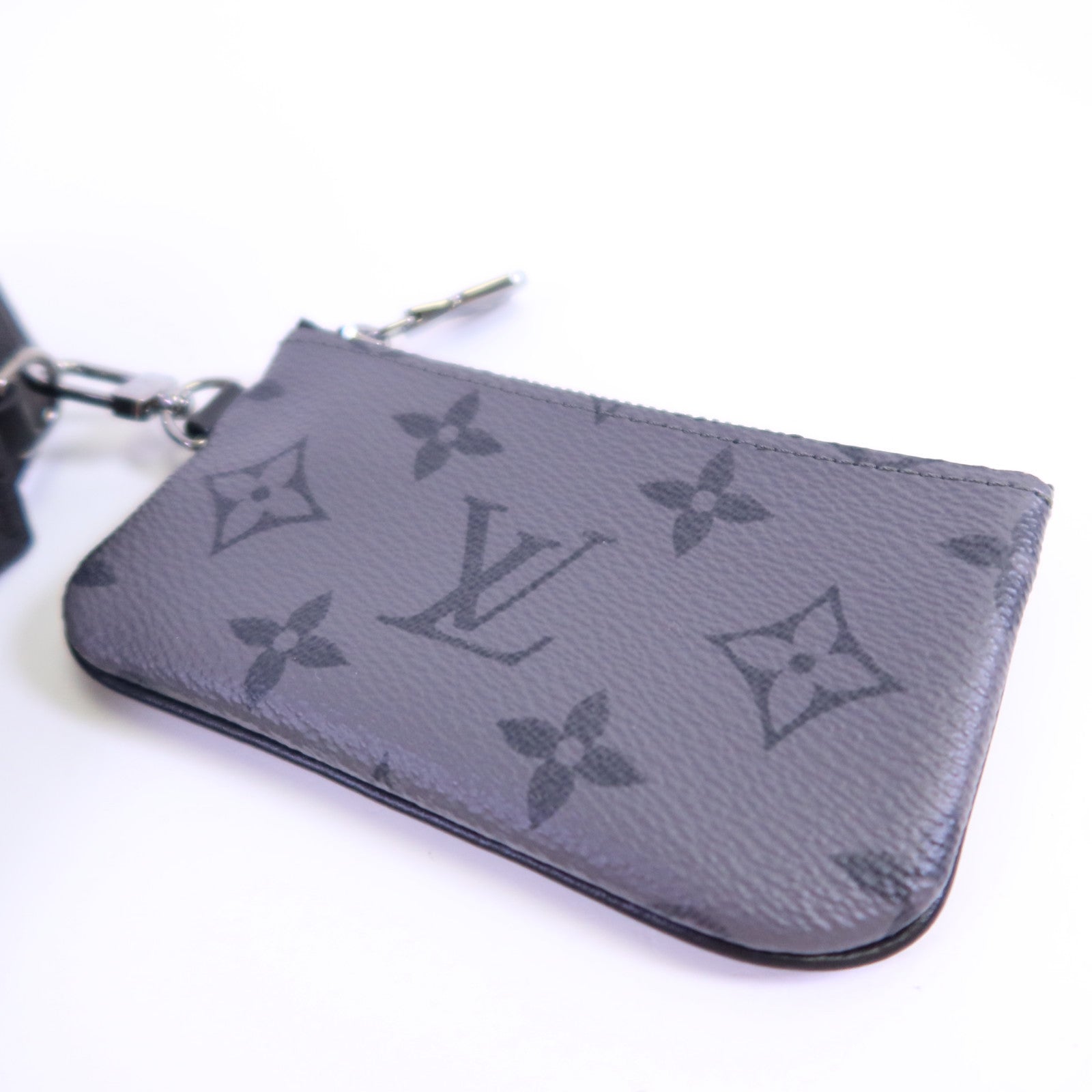 LOUIS VUITTON Monogram Eclipse Reverse Trio Messenger銀扣肩背袋灰色