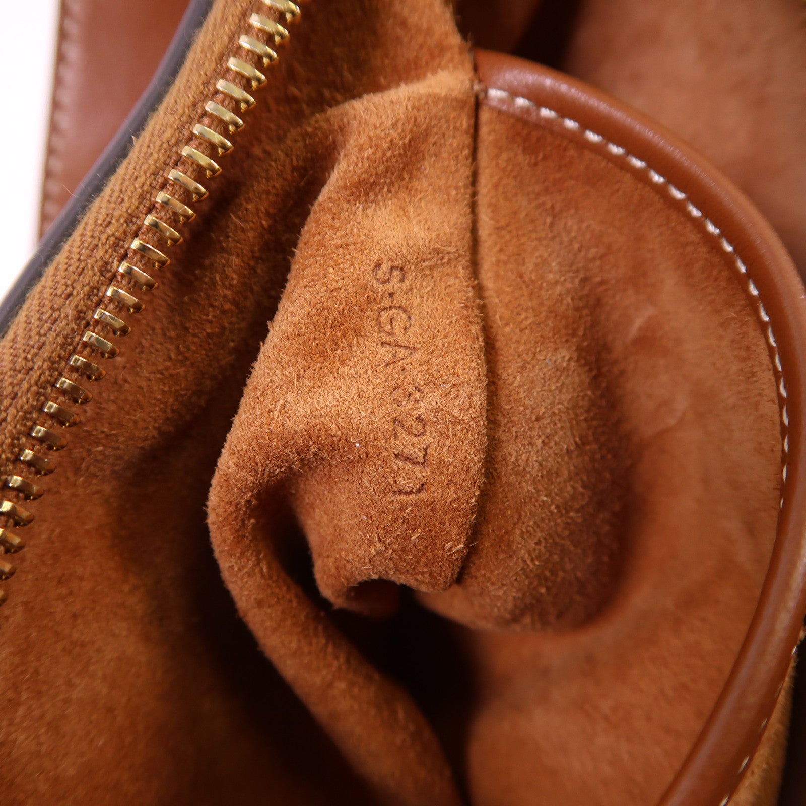 CELINE 牛皮皮革Ava金扣肩背袋