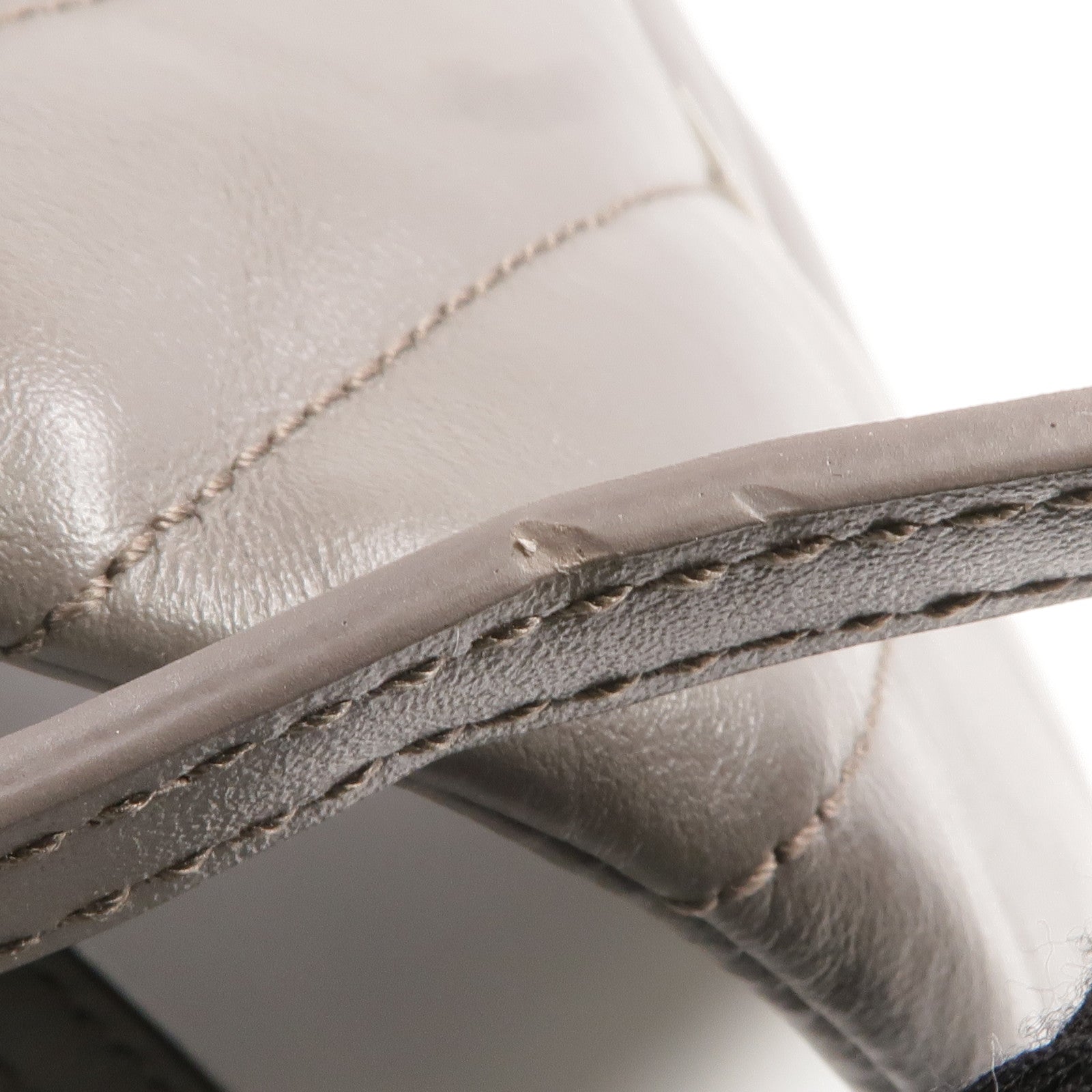 SAINT LAURENT 牛皮皮革Loulou Toy Taupe銀扣肩背袋