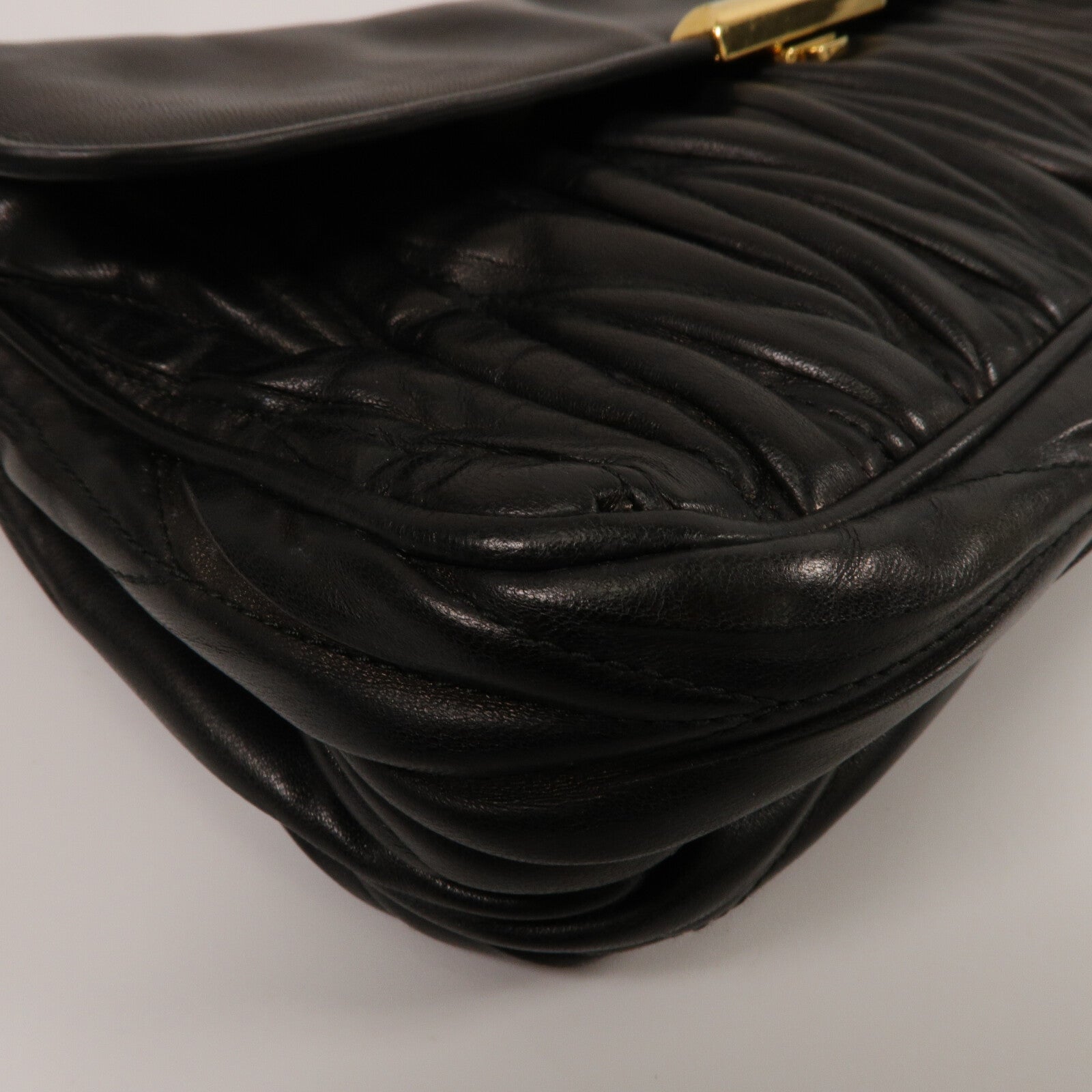 Miu Miu 牛皮皮革Shoulder Bag肩背袋