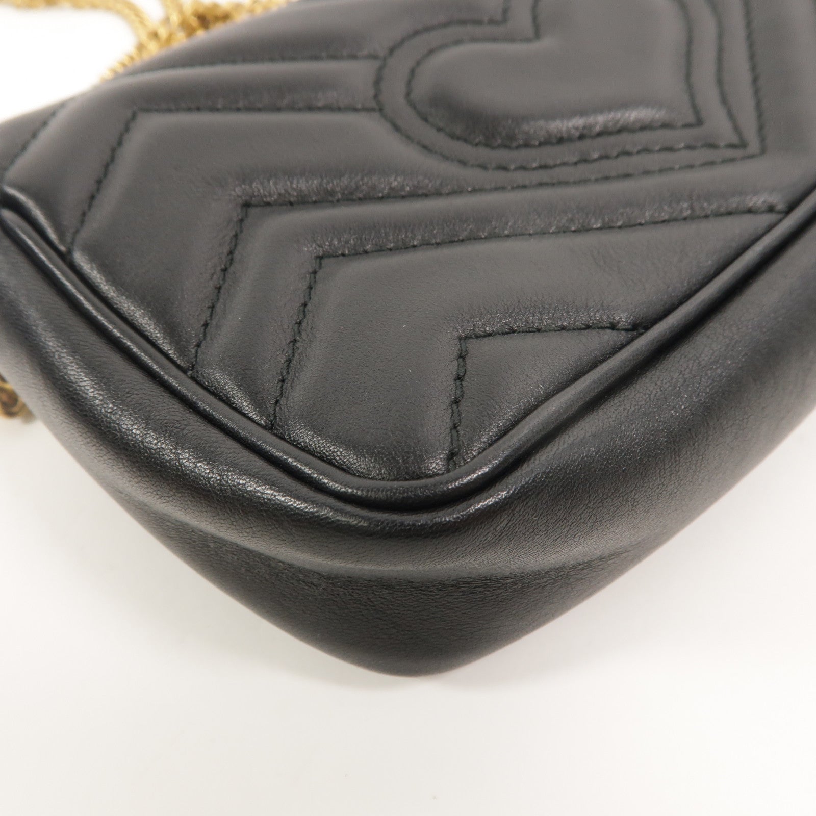 GUCCI 牛皮皮革GG Marmont Super Mini鏈帶肩背袋