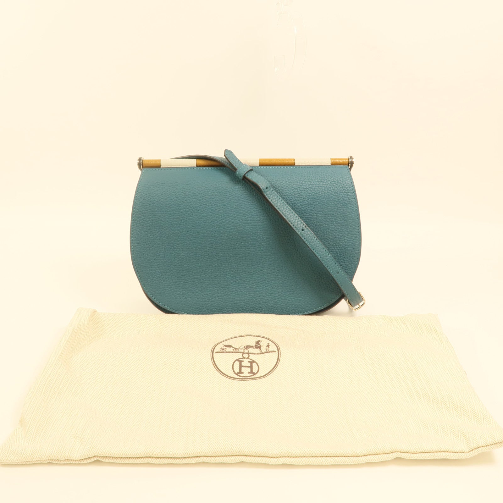 HERMES Clemence皮革Saut 25銀扣肩背袋Vert Bosphore