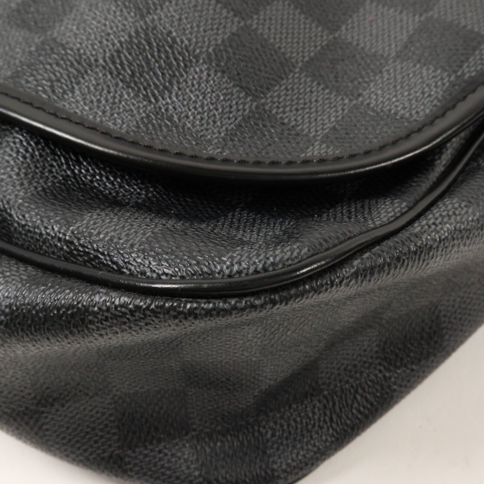 LOUIS VUITTON Damier Graphite Daniel GM肩背袋