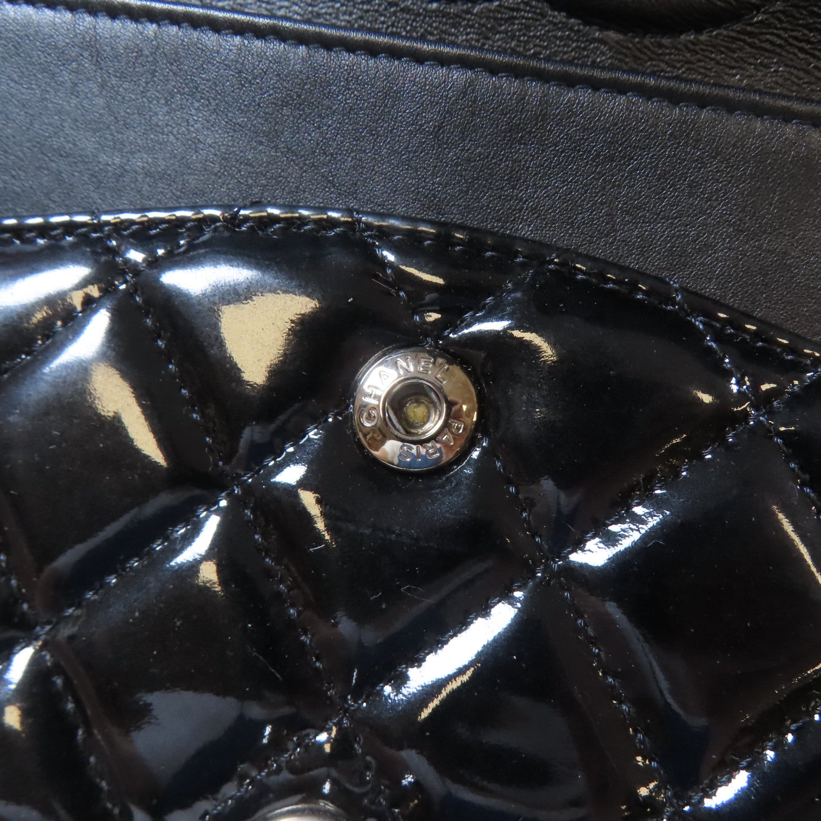 CHANEL (PRICE DOWN) Quilted CC SHW Chain Shoulder Bag Patent Leather Black