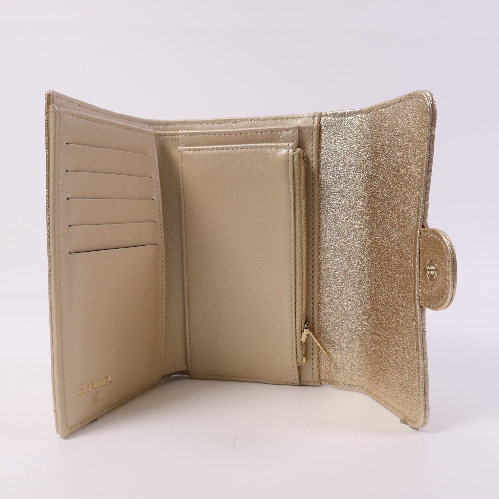 CHANEL 羊皮皮革Wallet金扣錢包