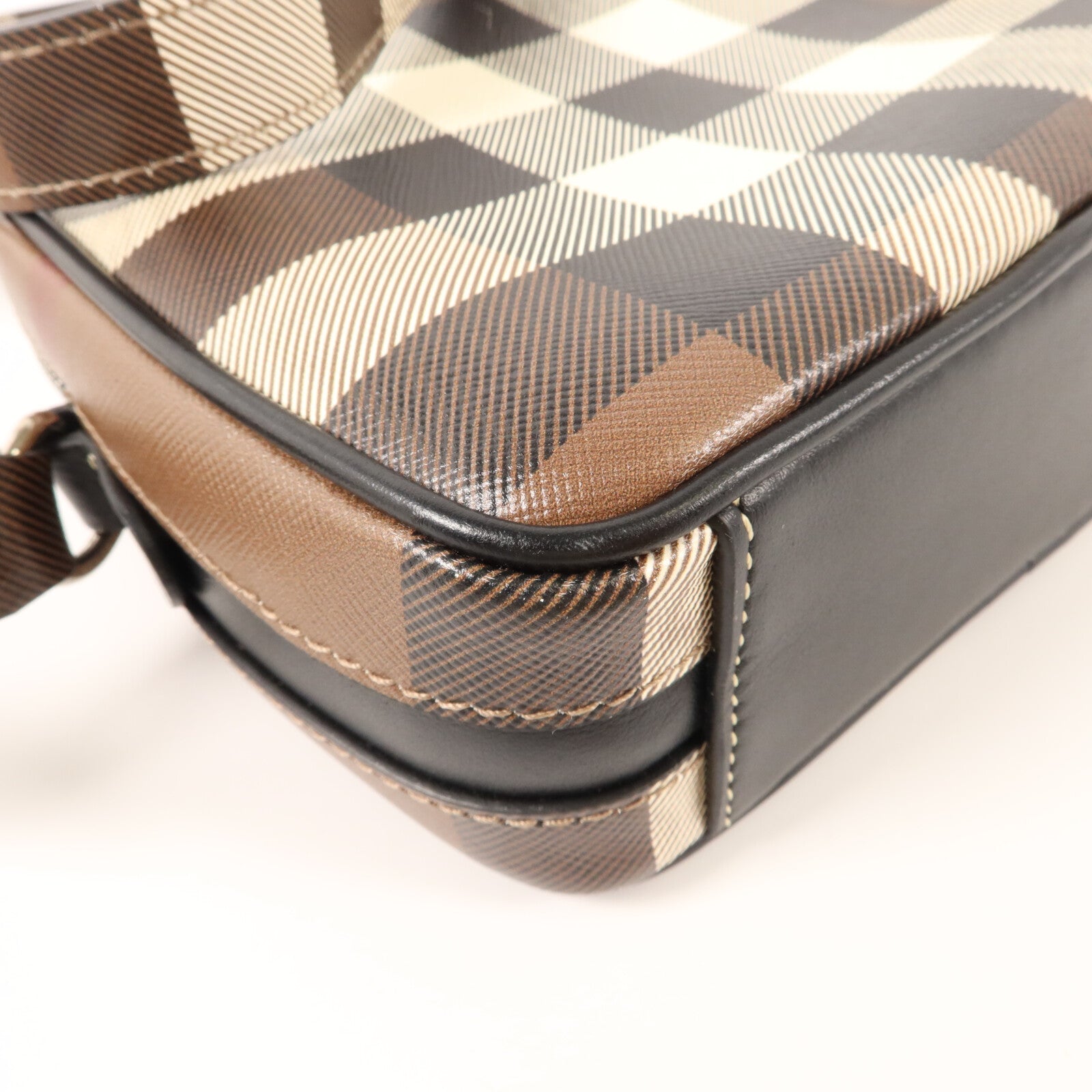 BURBERRY 塗層帆布Shoulder Bag肩背袋