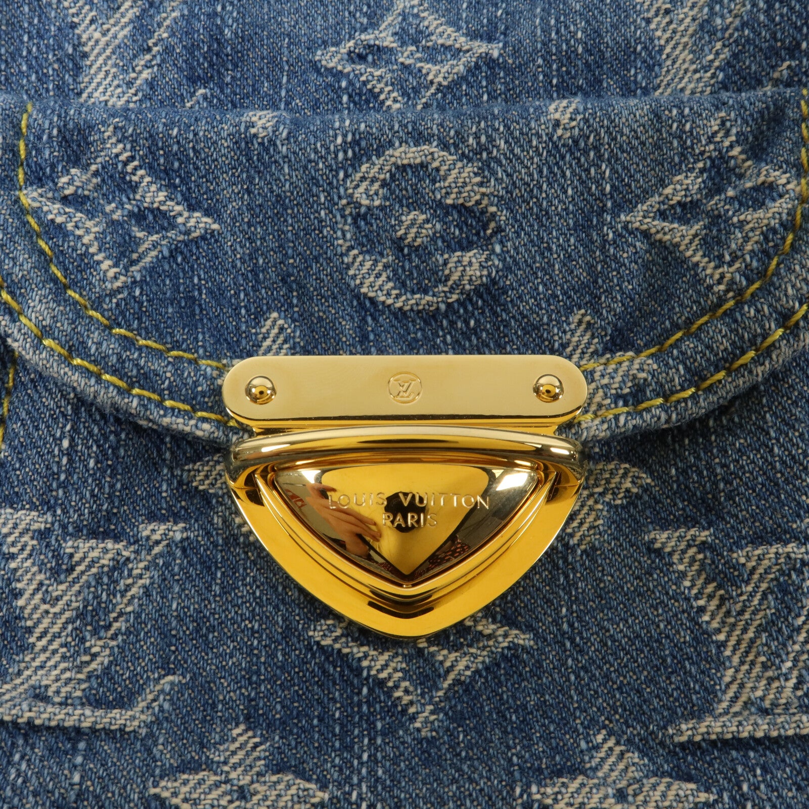 LOUIS VUITTON Monogram Denim Pochette Fairfax肩背袋