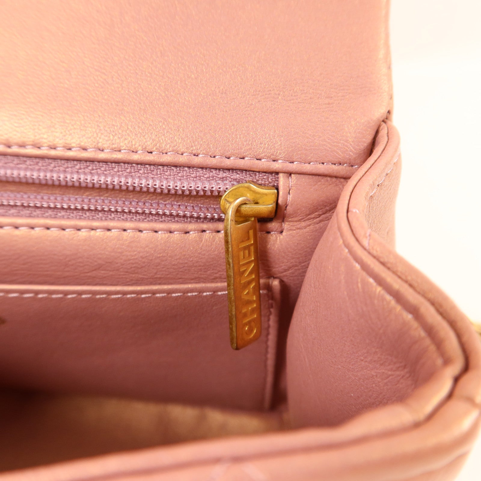 CHANEL 羊皮皮革Top Handle 20金扣鏈帶肩背袋
