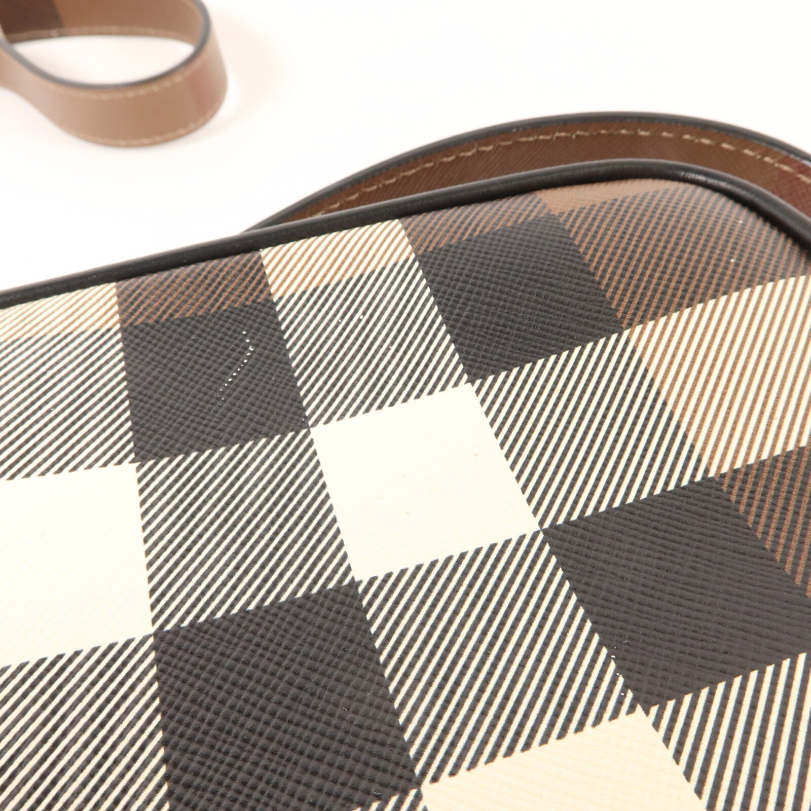 BURBERRY 塗層帆布Shoulder Bag肩背袋