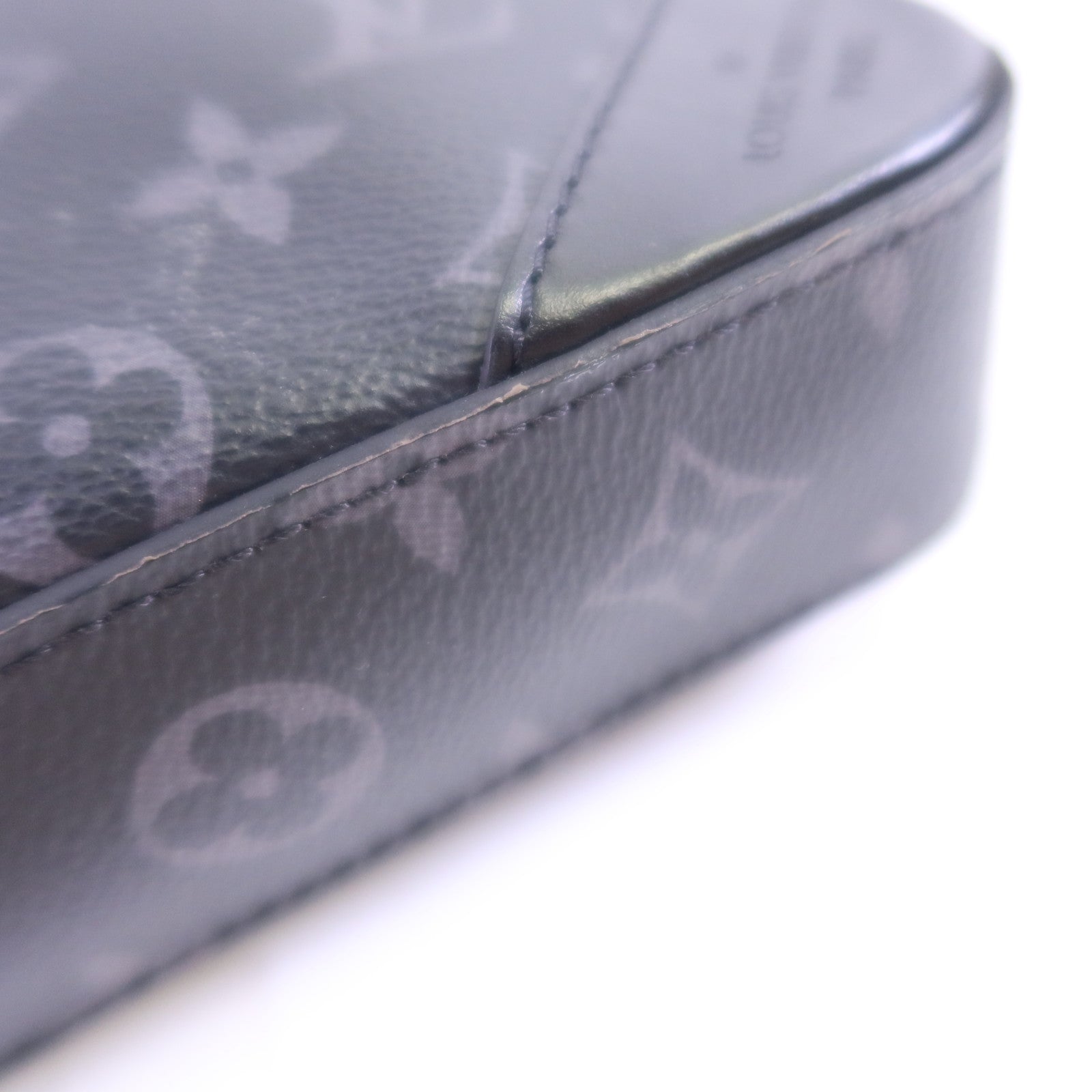LOUIS VUITTON Monogram Eclipse Reverse Trio Messenger銀扣肩背袋灰色