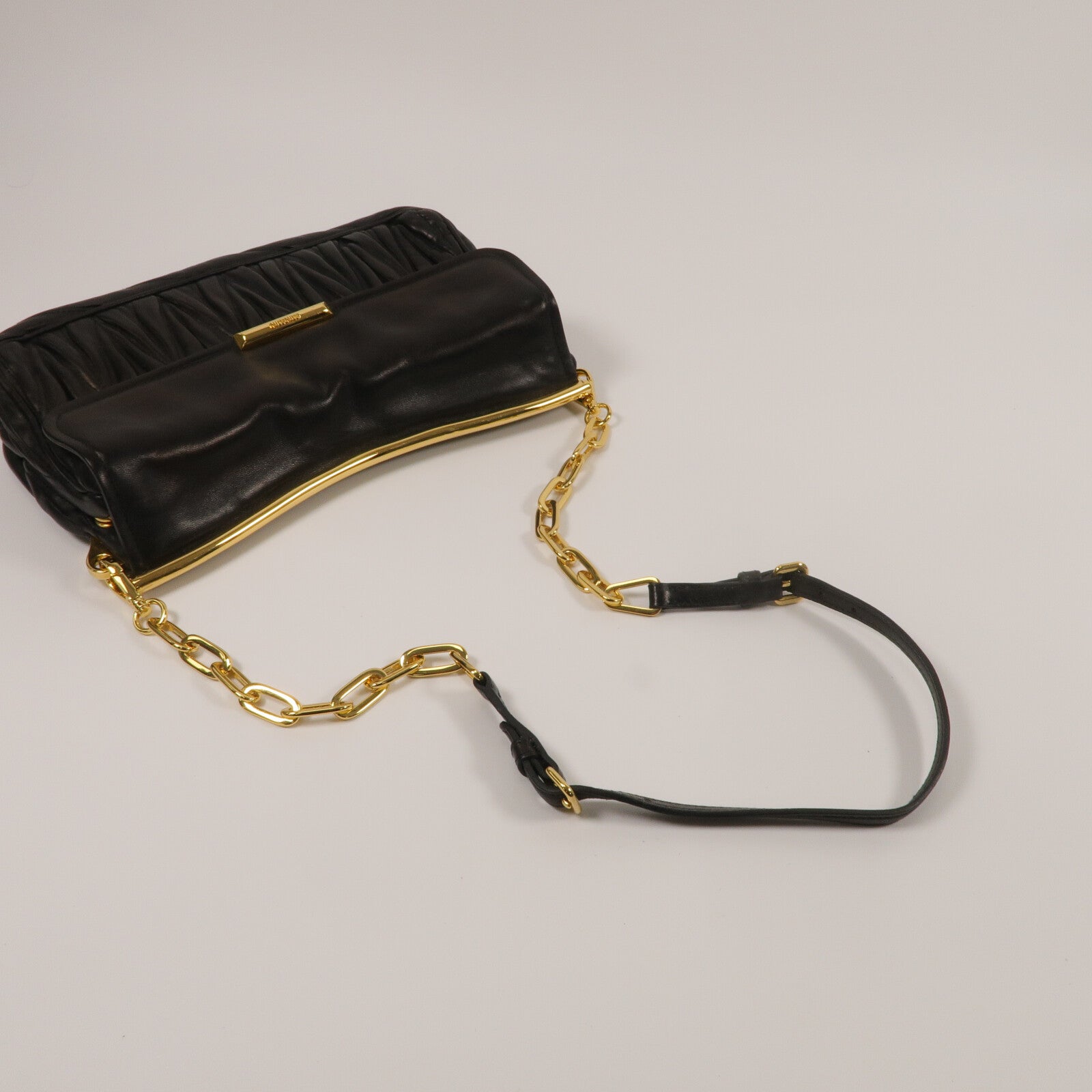 Miu Miu 牛皮皮革Shoulder Bag肩背袋