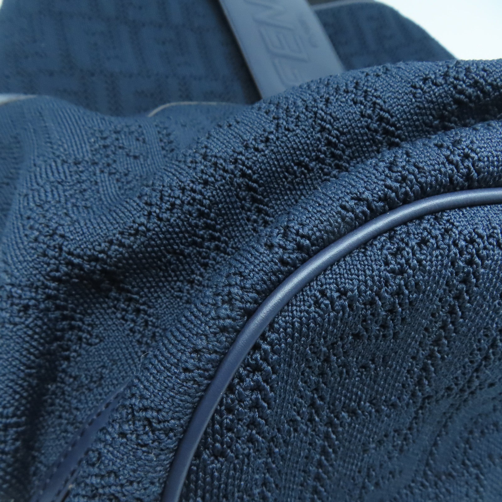 FENDI 【激減優惠】帆布Strike Medium Backpack銀扣背包深藍色