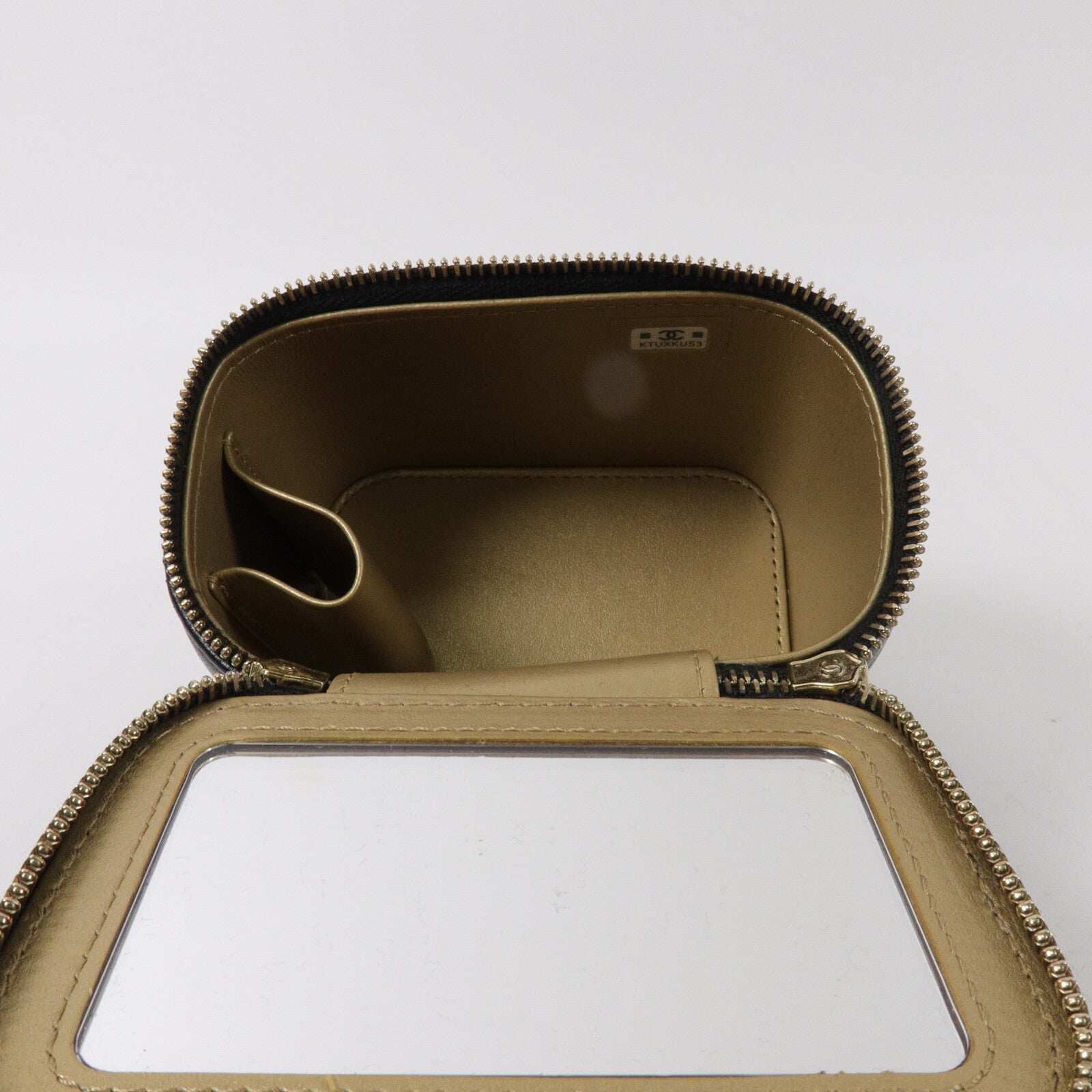 CHANEL 羊皮皮革Mini Vanity Case With Gold Ball鏈帶肩背袋