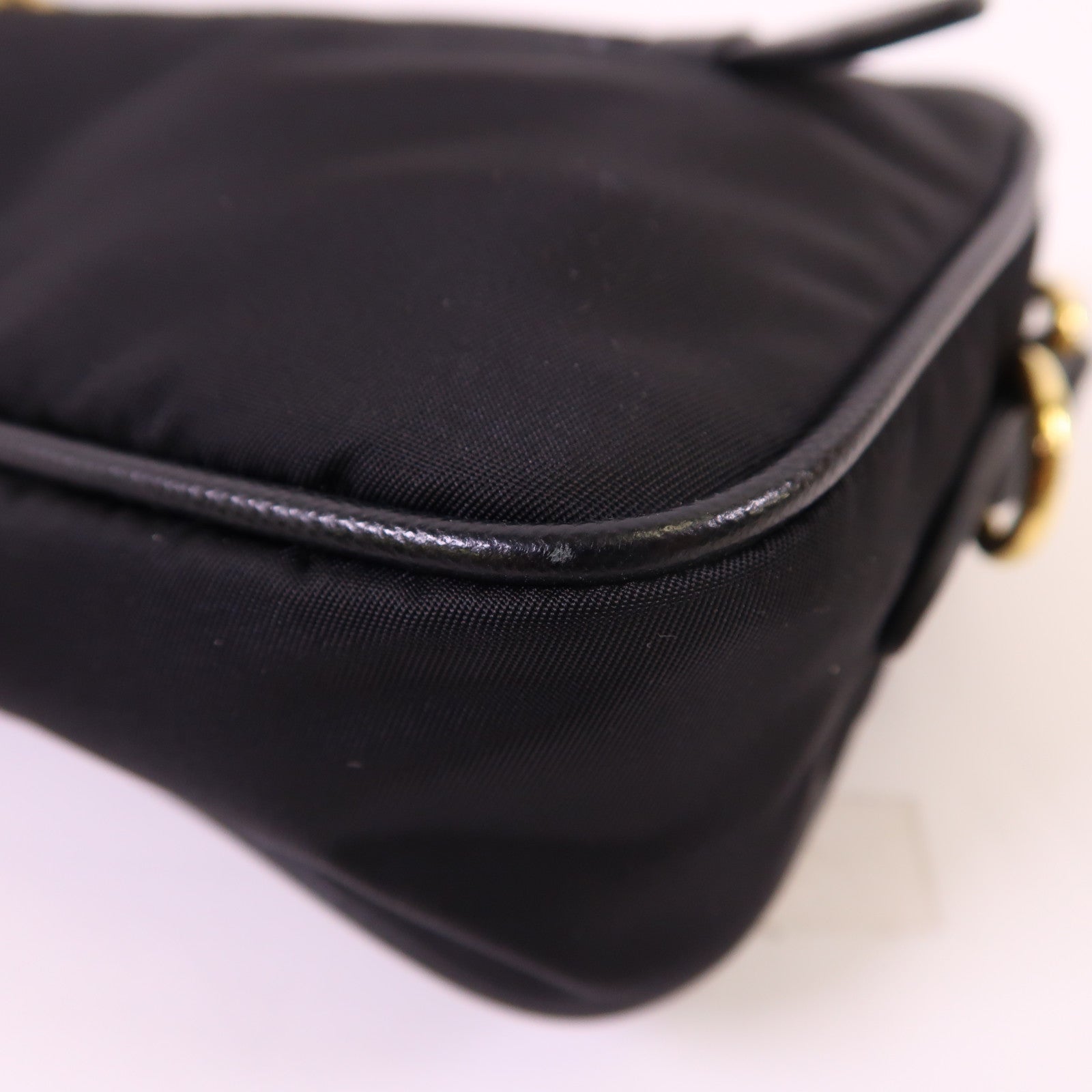 PRADA 尼龍Shoulder Bag金扣肩背袋