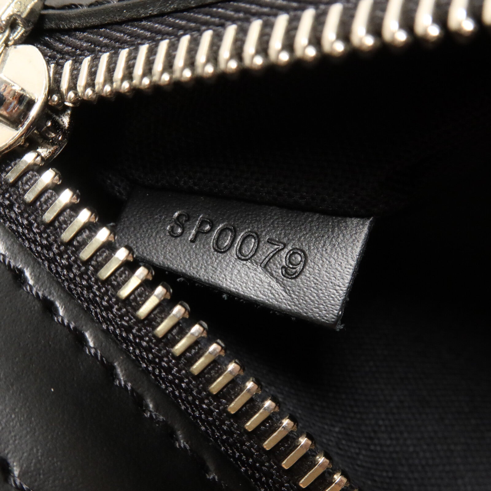 LOUIS VUITTON Damier Graphite Daniel GM肩背袋