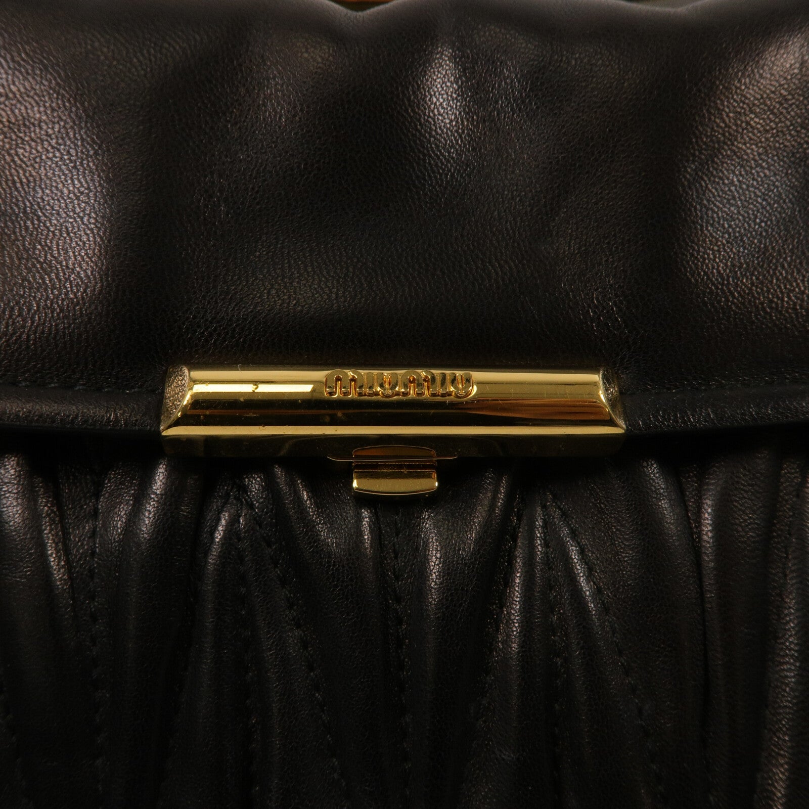 Miu Miu 牛皮皮革Shoulder Bag肩背袋