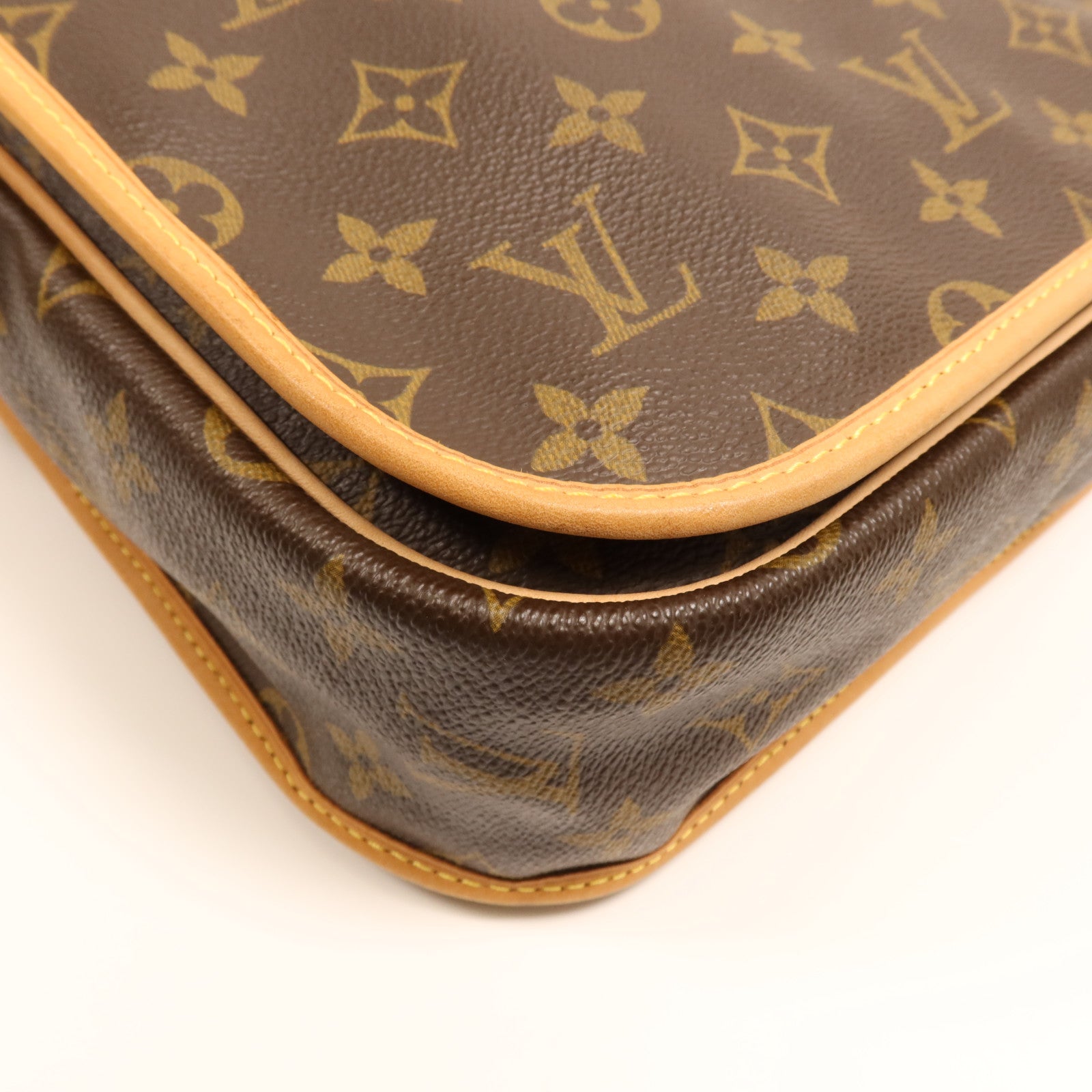 LOUIS VUITTON Monogram Bosphore金扣肩背袋
