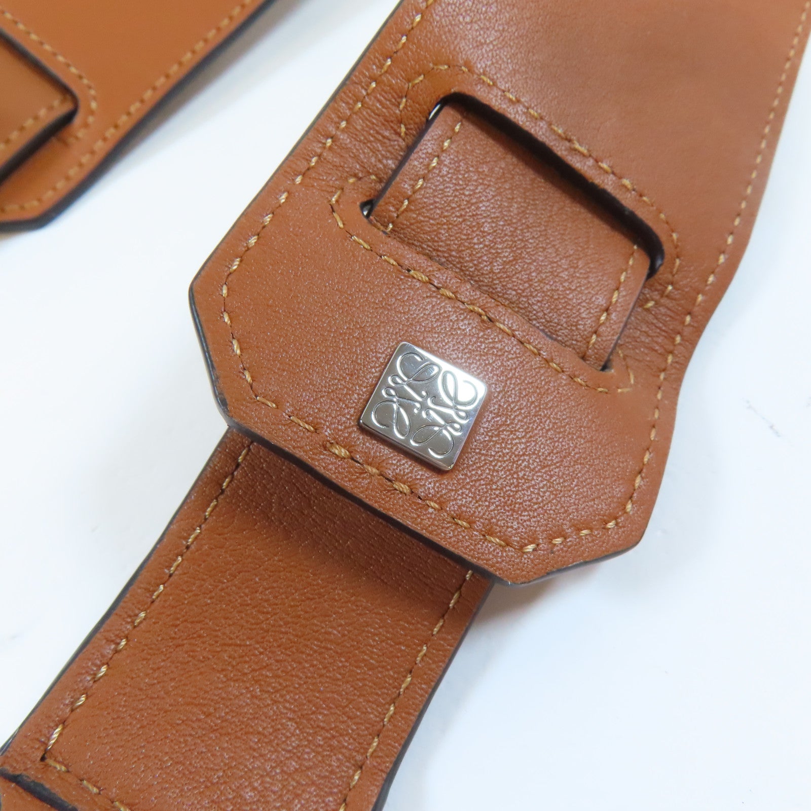 LOEWE 牛皮皮革Puzzle Large銀扣手挽肩背兩用袋啡色