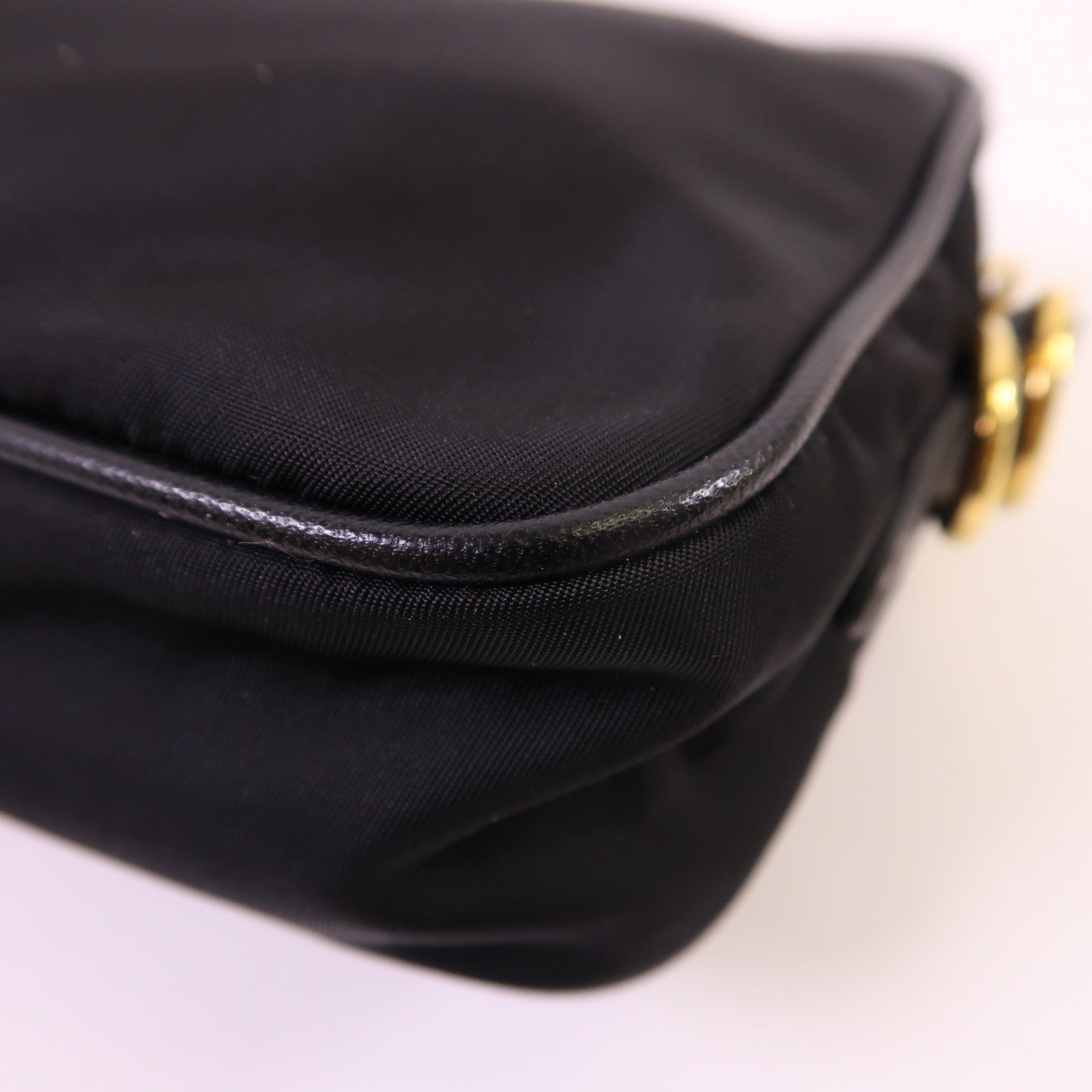 PRADA 尼龍Shoulder Bag金扣肩背袋