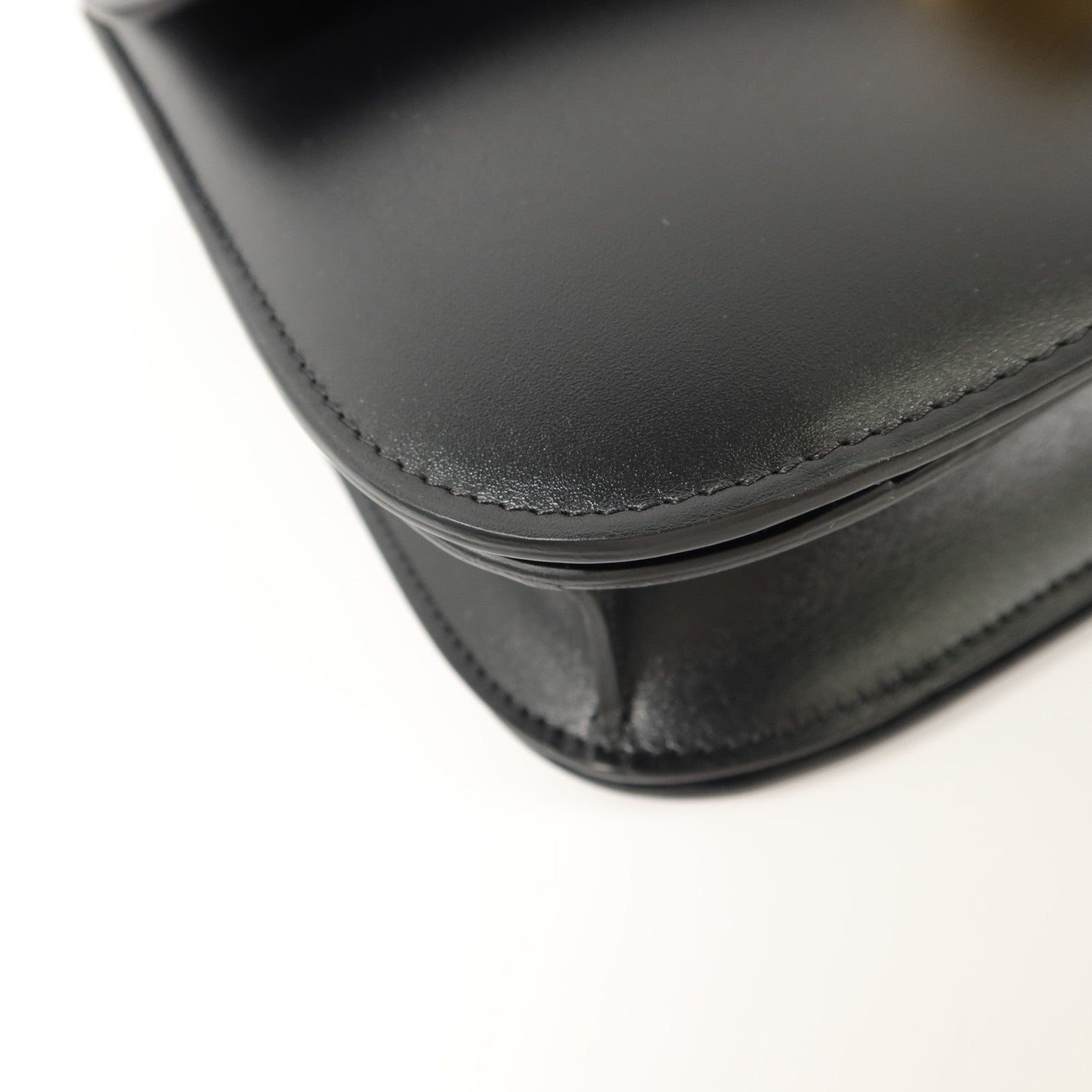 CELINE 牛皮皮革Classic Box Medium肩背袋
