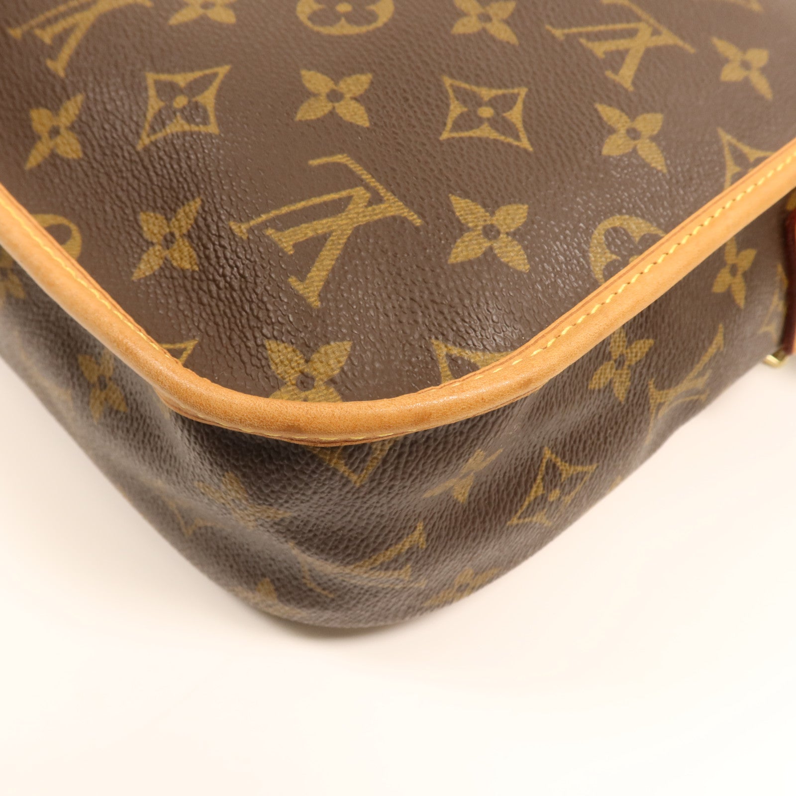 LOUIS VUITTON Monogram Bosphore金扣肩背袋