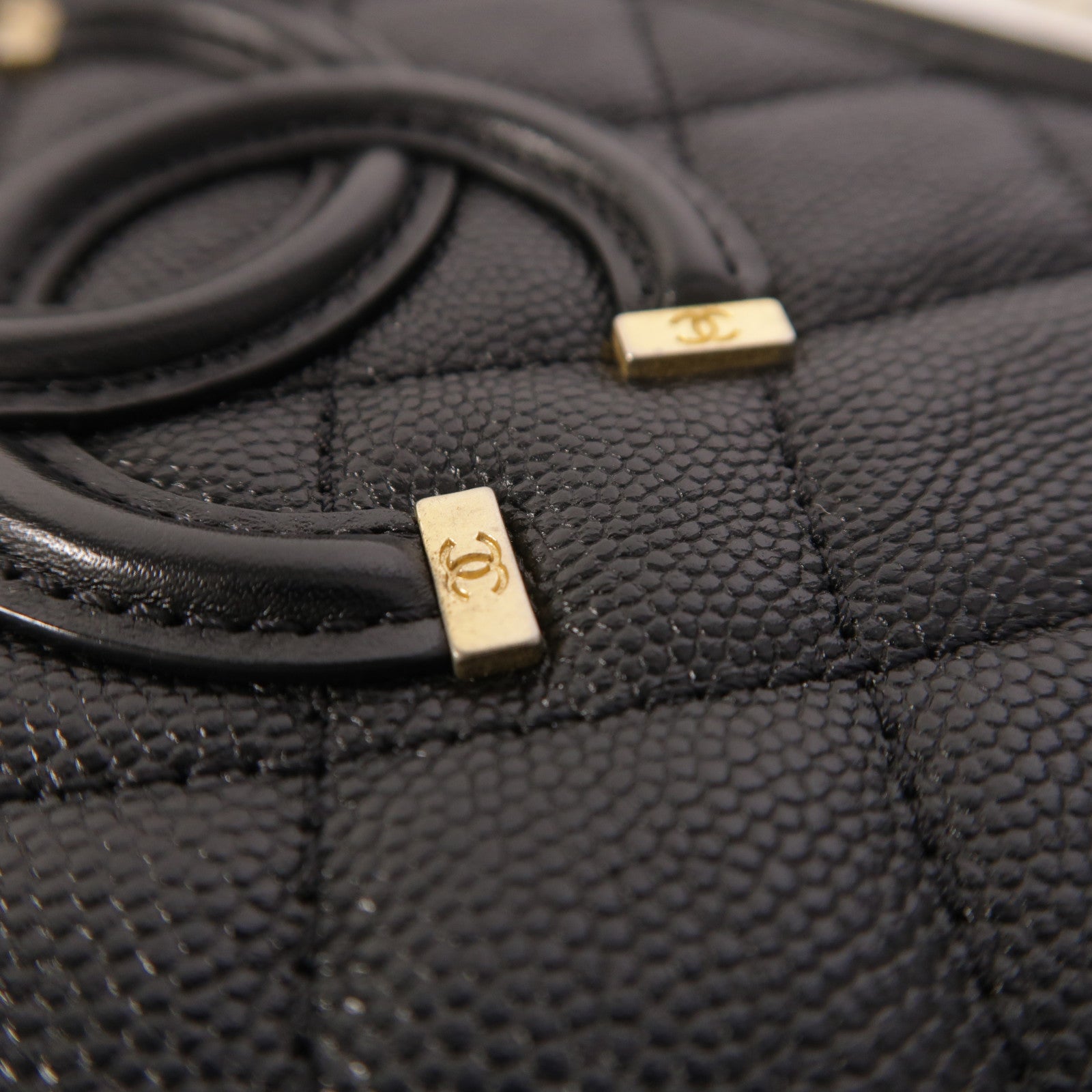 CHANEL 牛皮皮革Vanity Case金扣手挽肩背兩用袋