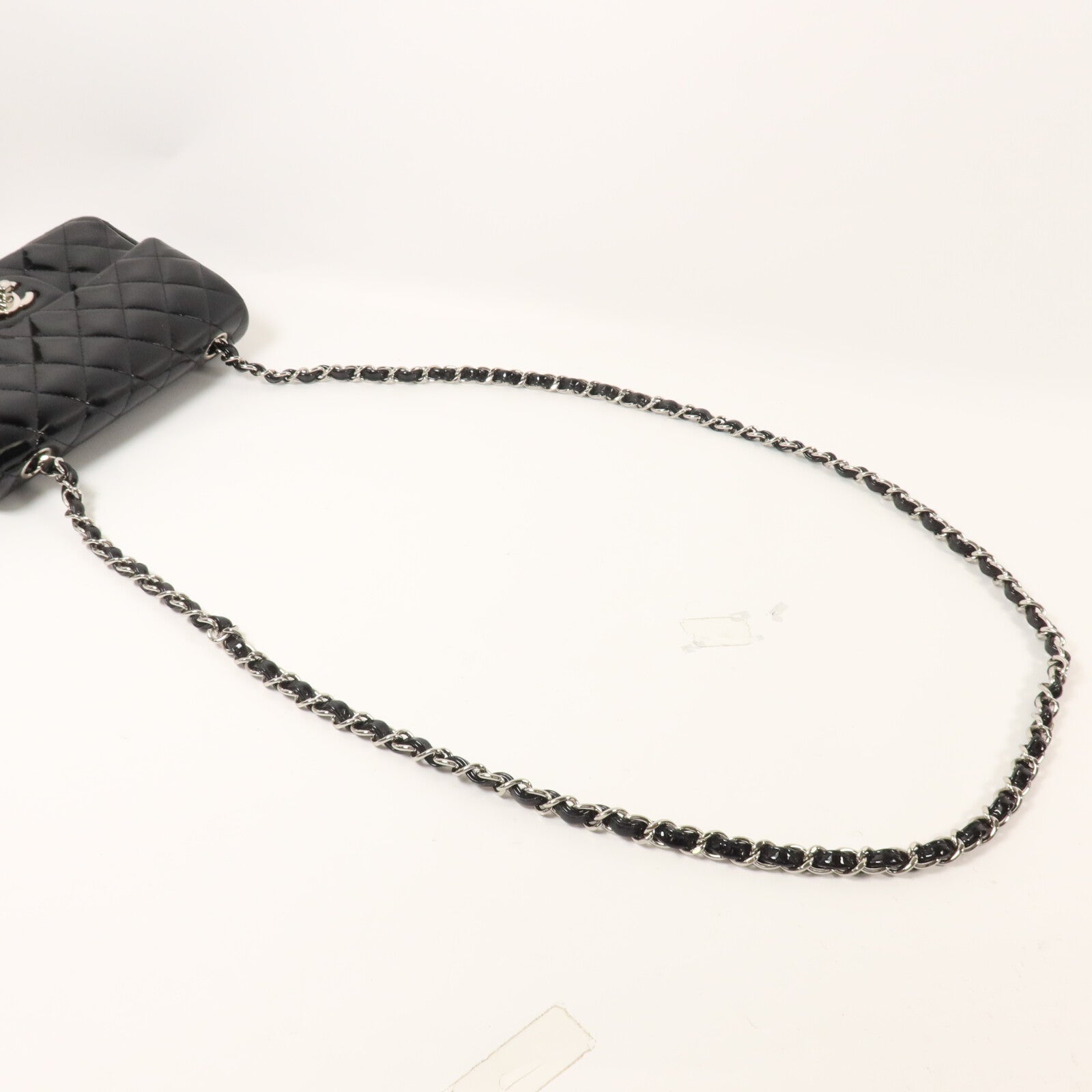 CHANEL 漆皮皮革Mini Classic 20鏈帶肩背袋