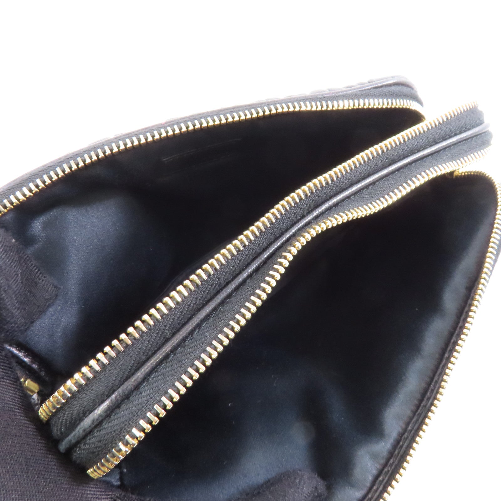 Miu Miu 羊皮皮革Shoulder Bag金扣肩背袋黑色