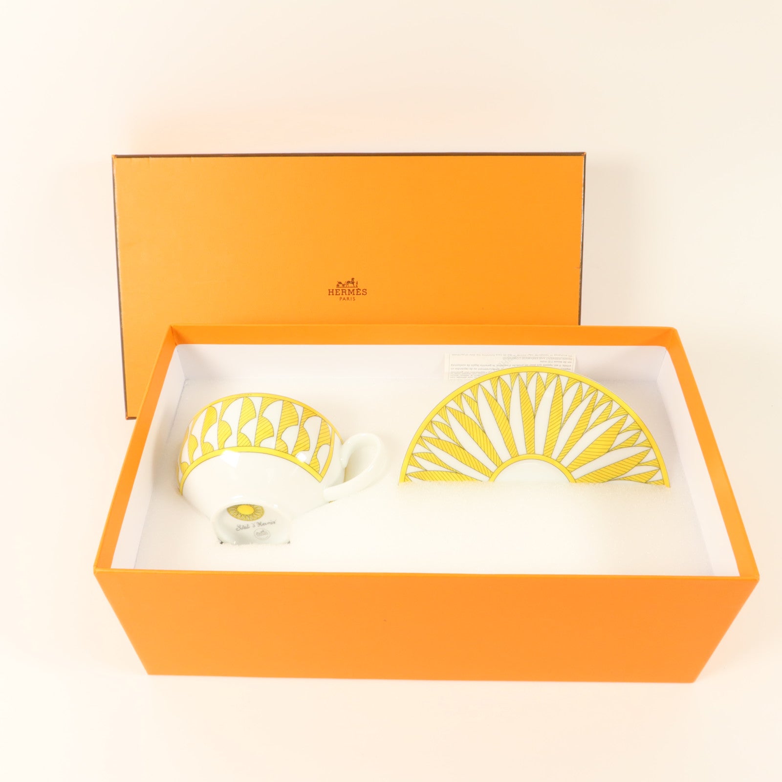 HERMES 瓷器Soleil D Hermes Teacup And Saucer茶杯和茶碟