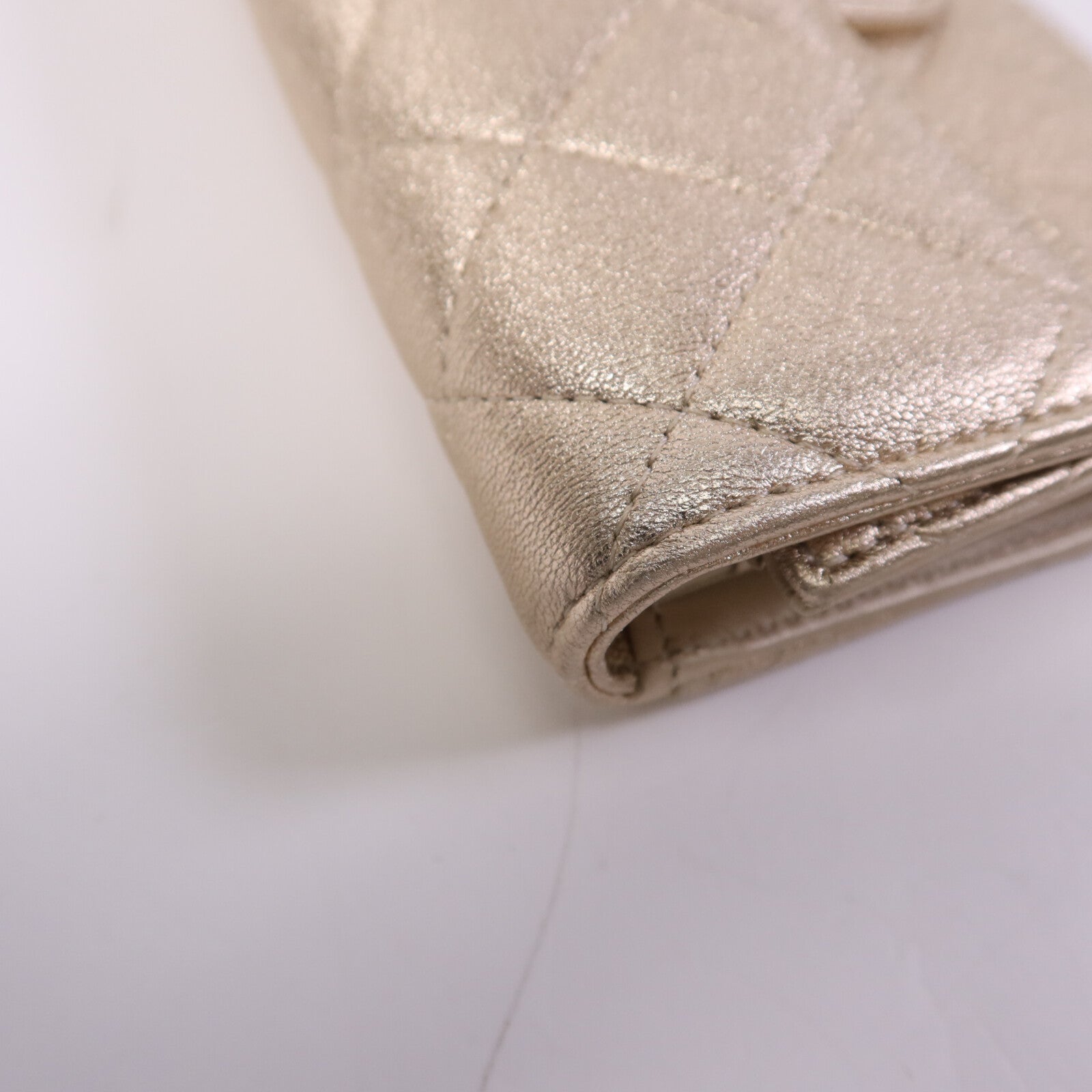 CHANEL 羊皮皮革Wallet金扣錢包
