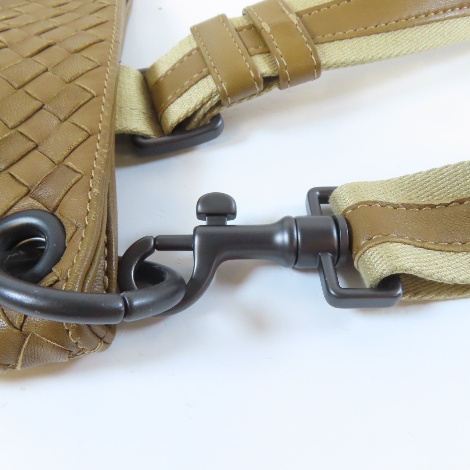 BOTTEGA VENETA 織紋皮革Shoulder Bag肩背袋啡色
