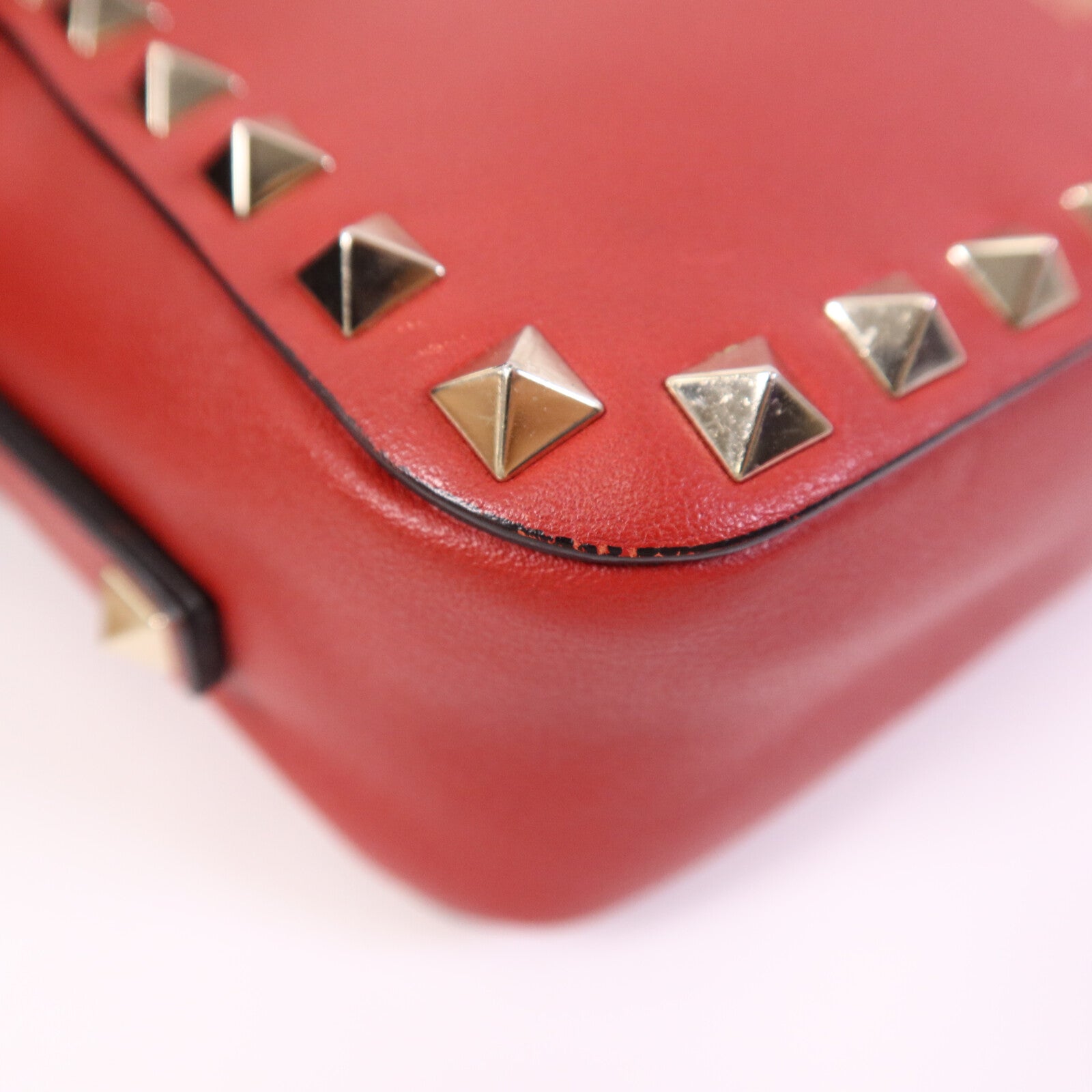 Valentino 牛皮皮革Garavani Rockstud Crossbody Bag金扣肩背袋