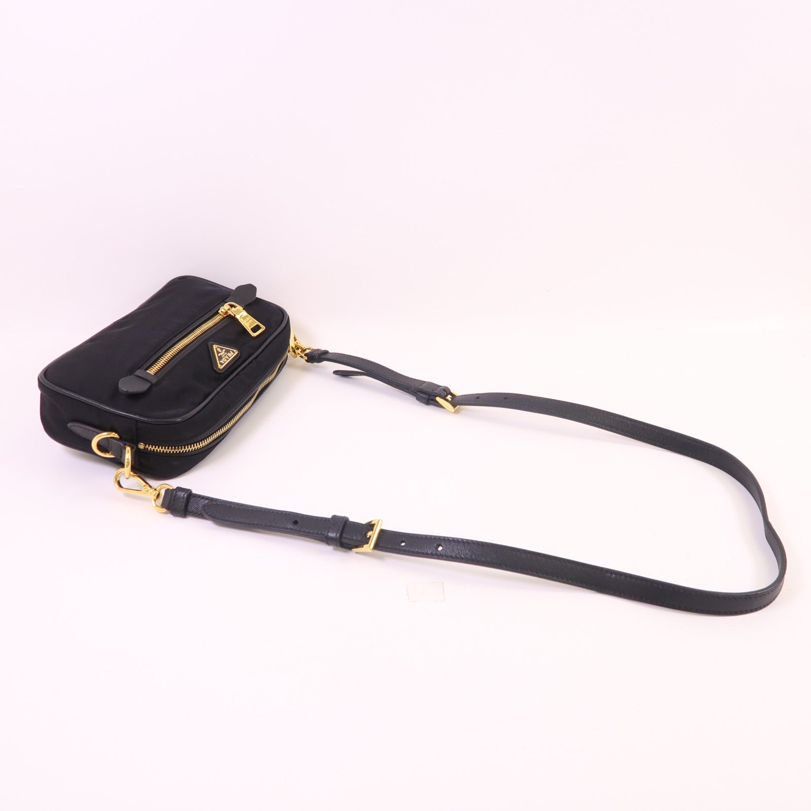 PRADA 尼龍Shoulder Bag金扣肩背袋