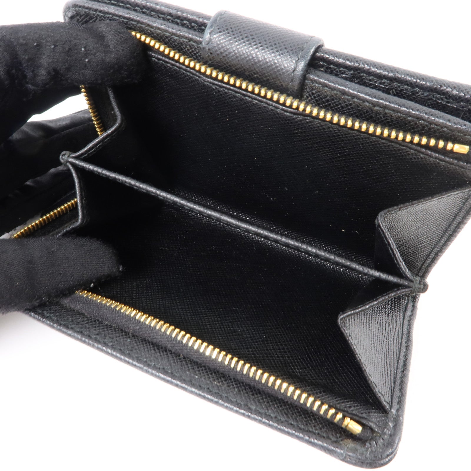 PRADA Saffiano皮革Bifold Wallet金扣錢包