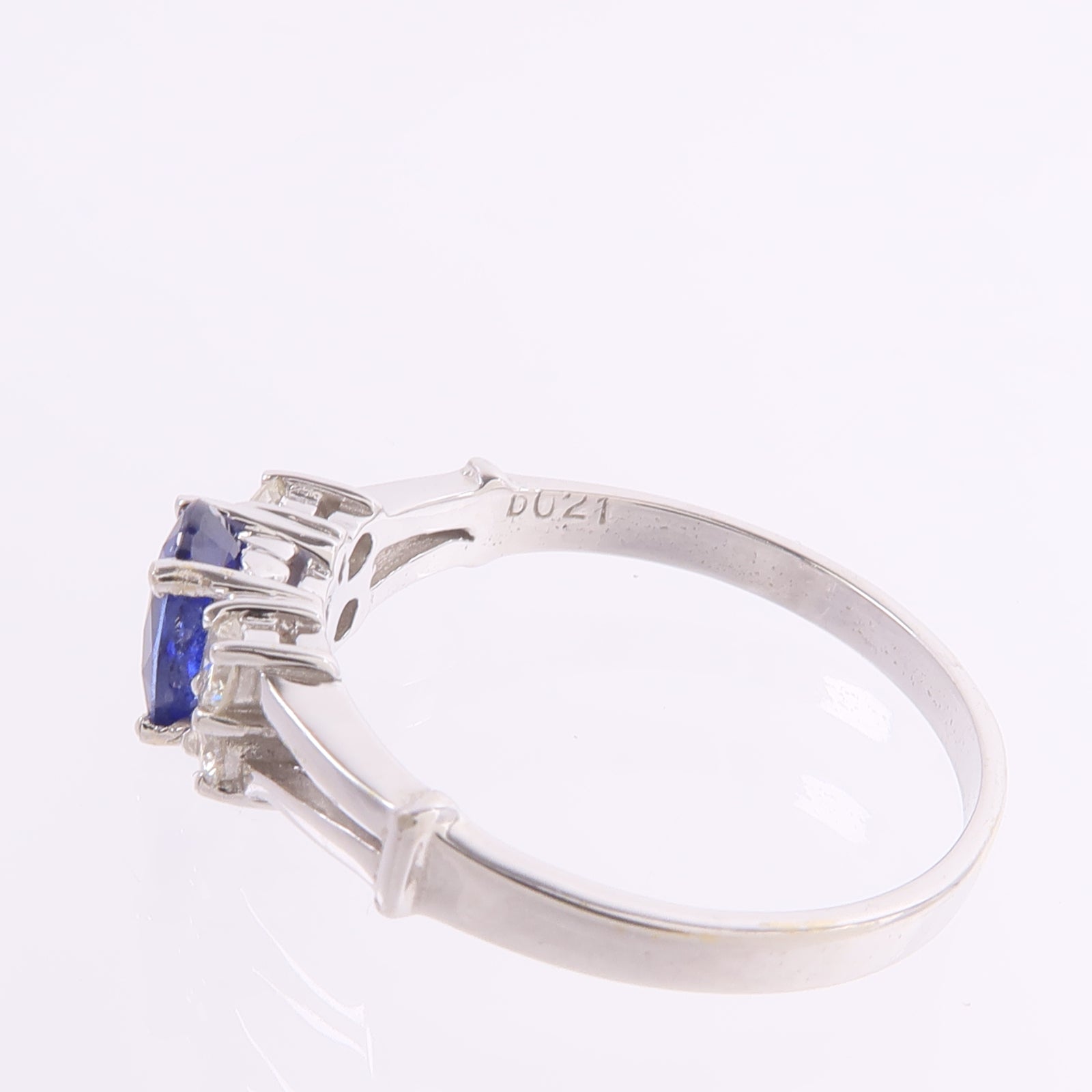 JEWELRY 18K白金Sapphire Diamond Ring藍寶石/鑽石戒指