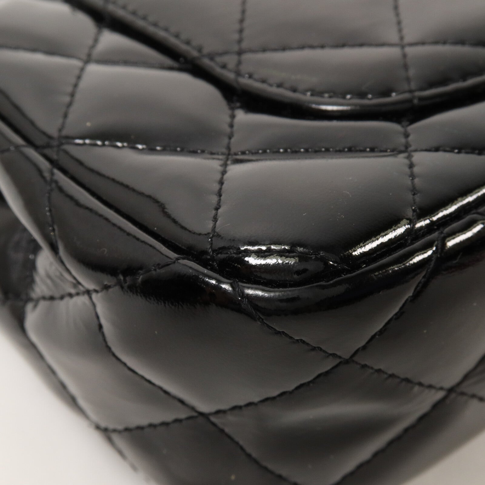 CHANEL 漆皮皮革Mini Classic 20鏈帶肩背袋