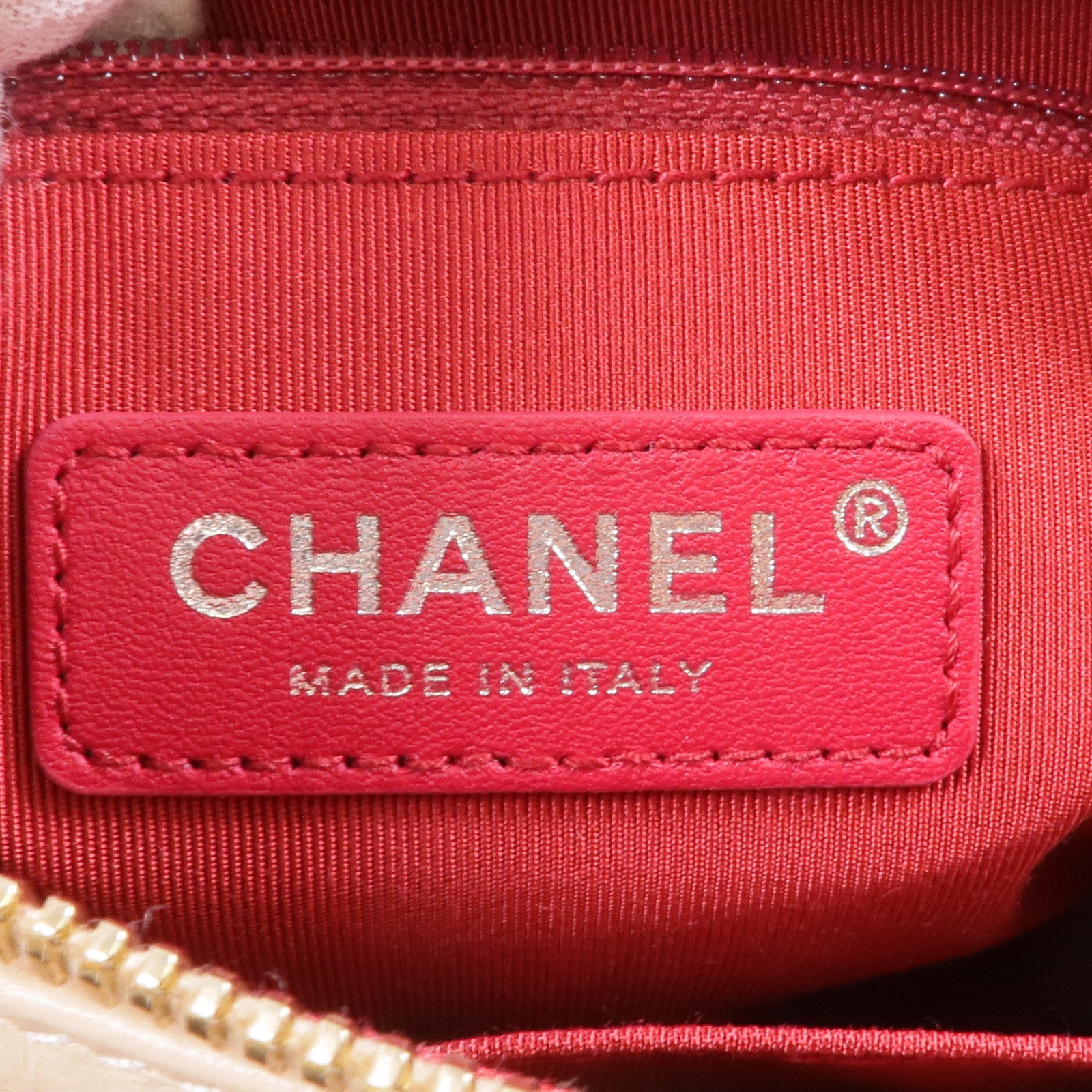 CHANEL 牛皮皮革Gabrielle Smal鏈帶肩背袋