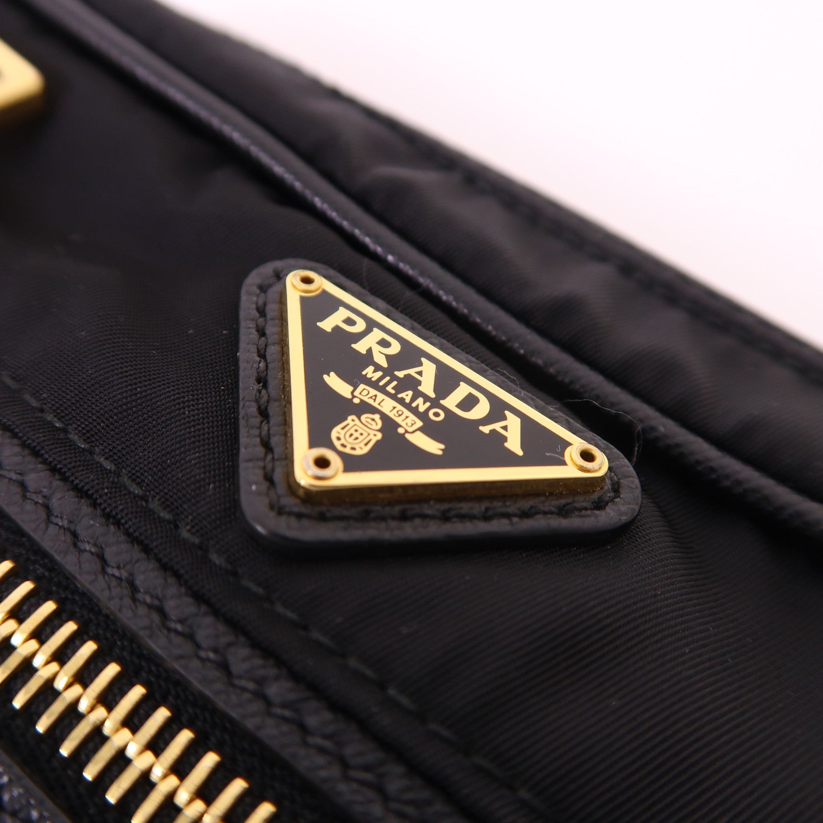 PRADA 尼龍Shoulder Bag金扣肩背袋